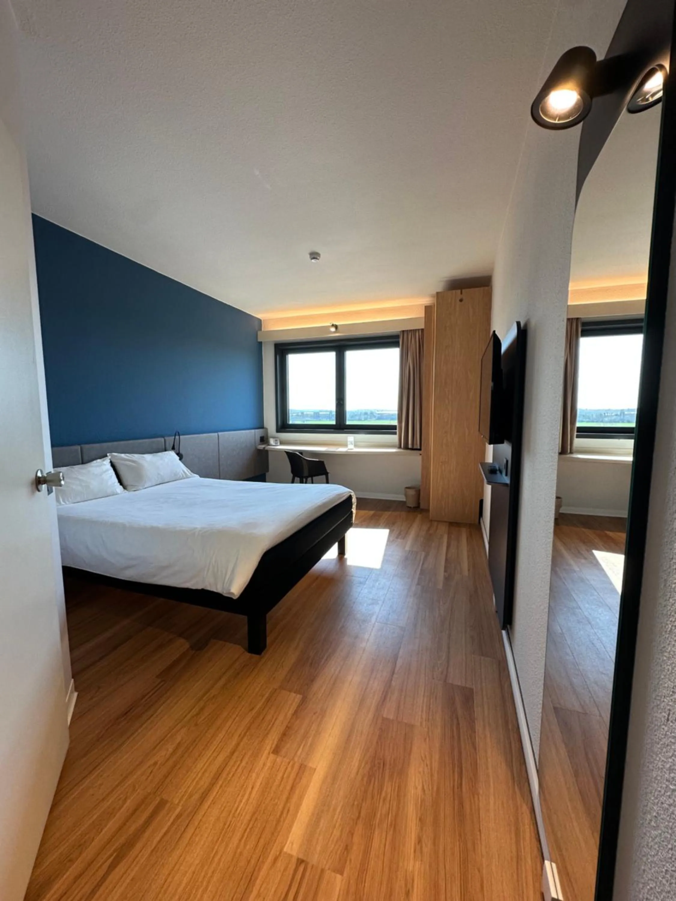 Bedroom, Bed in Ibis Roma Fiera