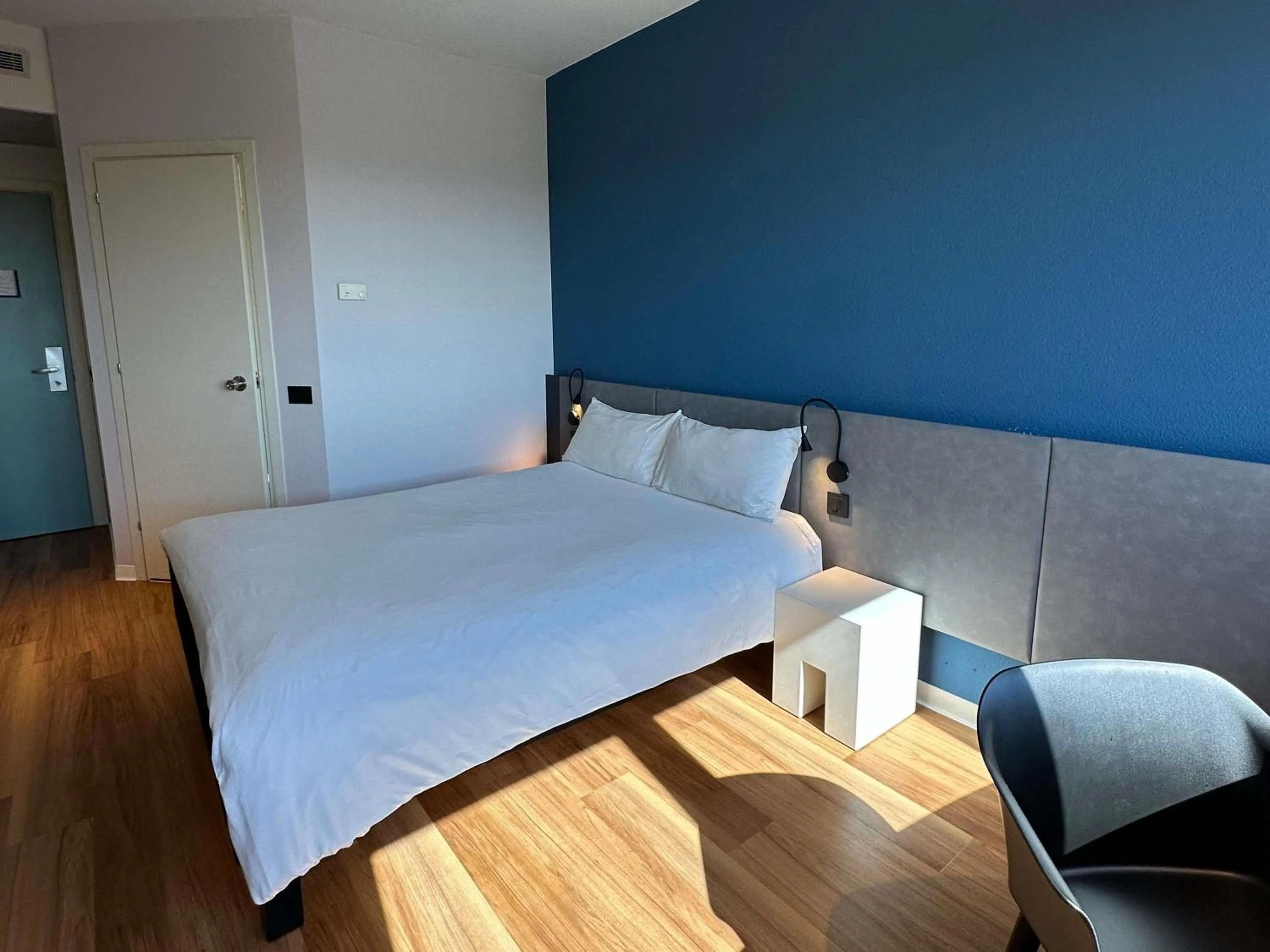 Bedroom, Bed in Ibis Roma Fiera