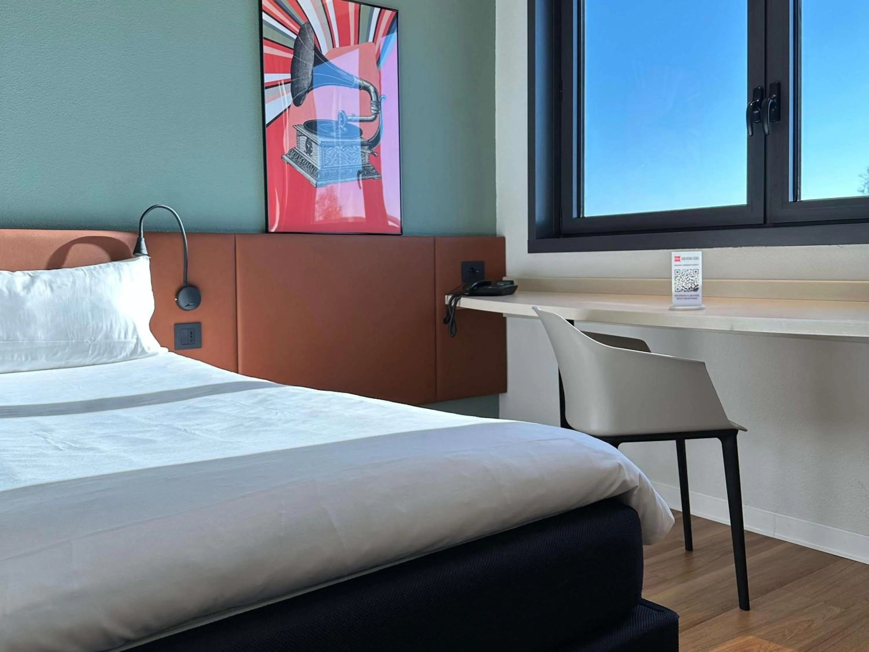 Bedroom, Bed in Ibis Roma Fiera