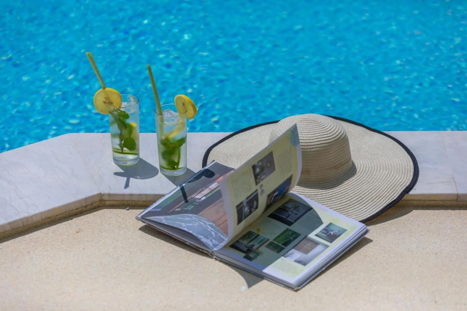 Swimming pool in Villa The Wave 2 Residence