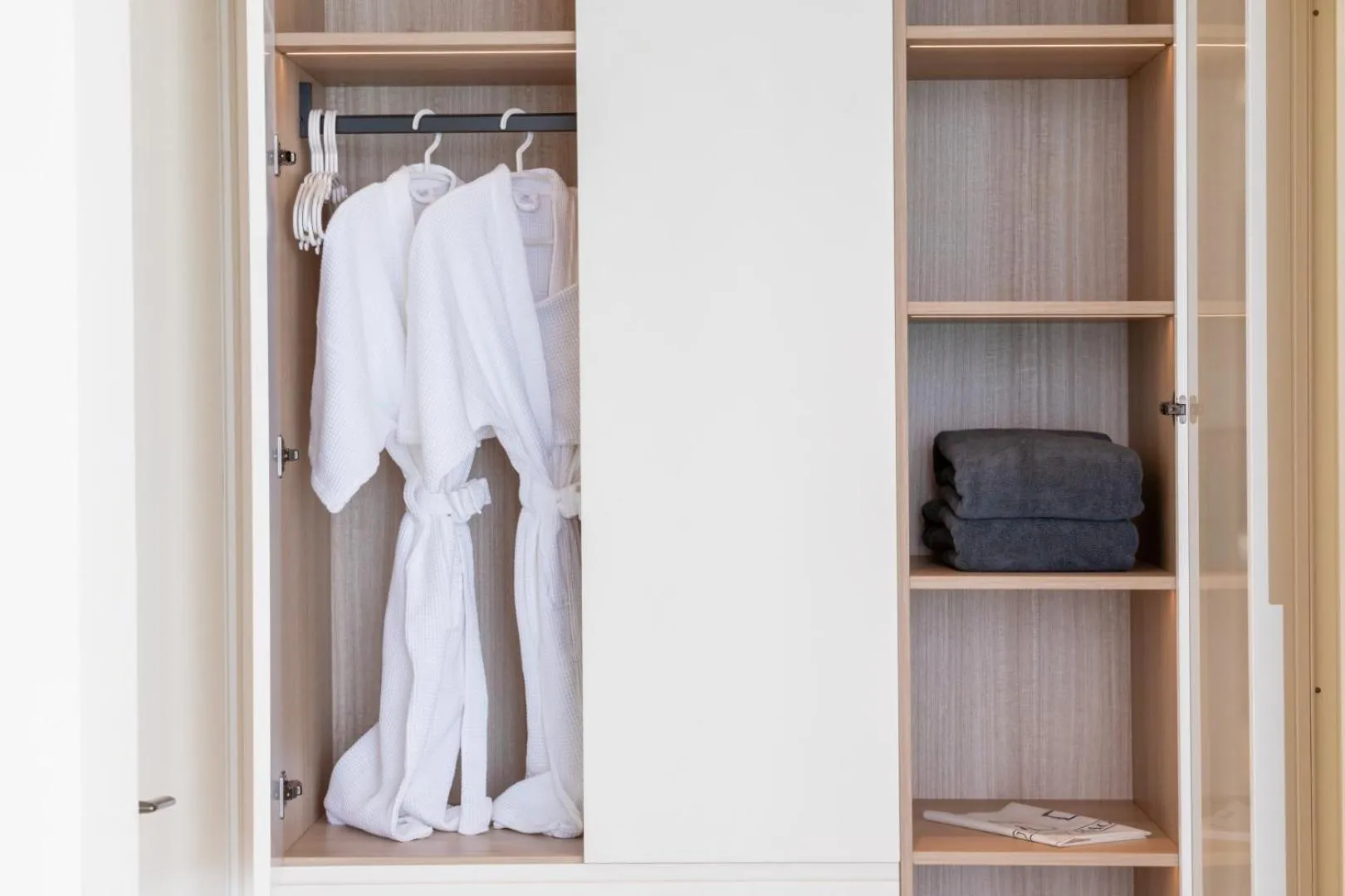 wardrobe in Villa The Wave 2 Residence