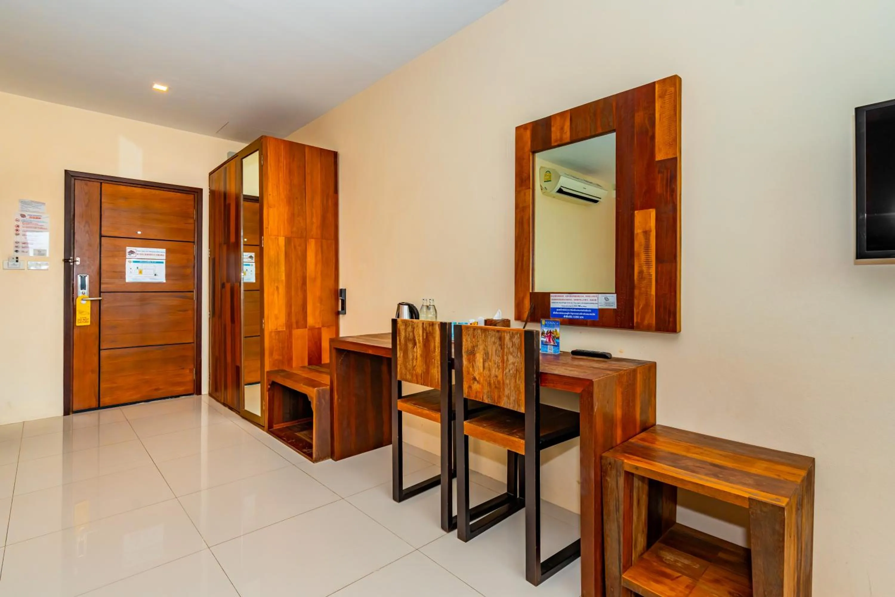 Bedroom in The Cheetar Hotel