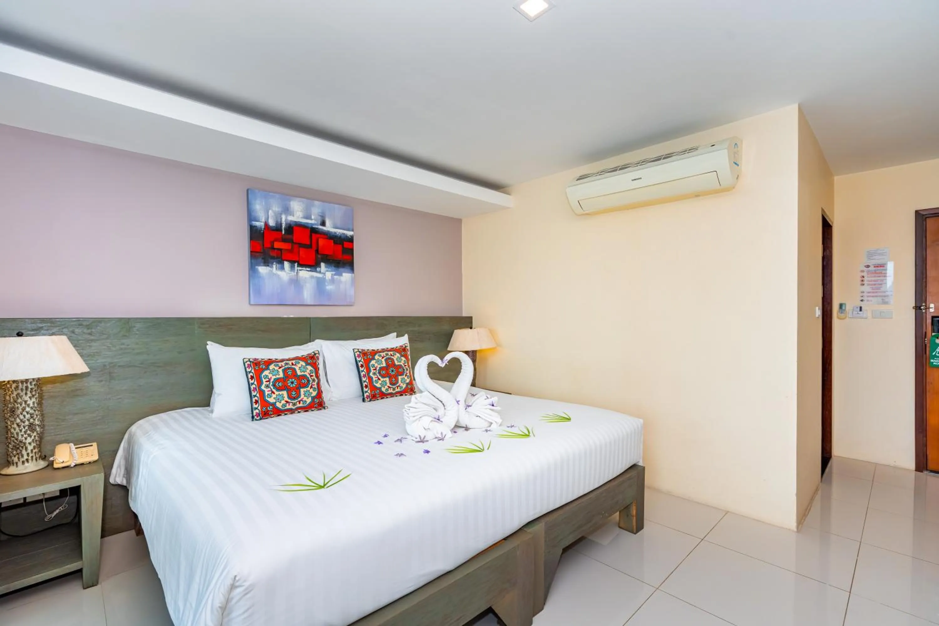 Bedroom, Bed in The Cheetar Hotel