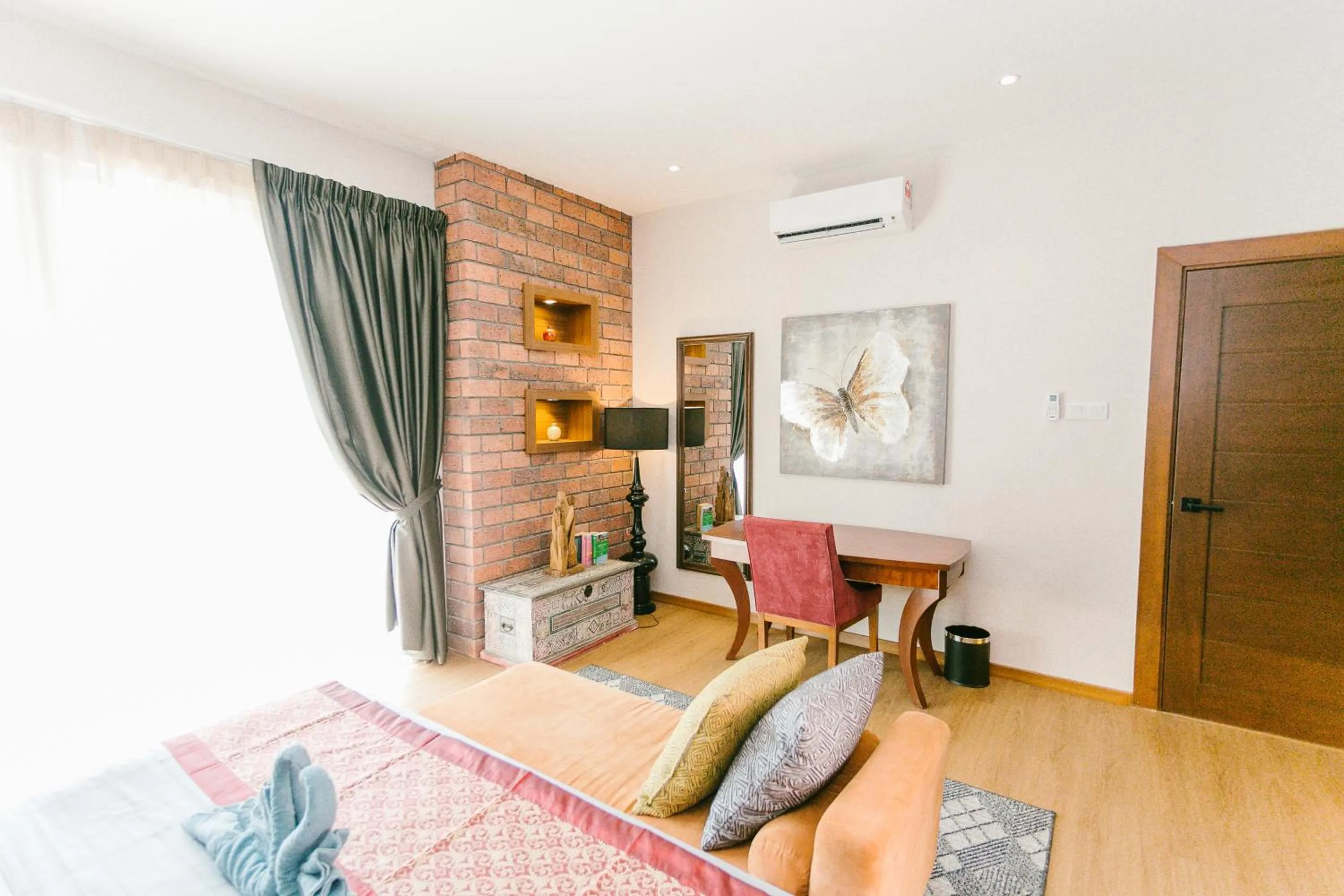 Bed in Royale Riviera Resort Private Pool Villas