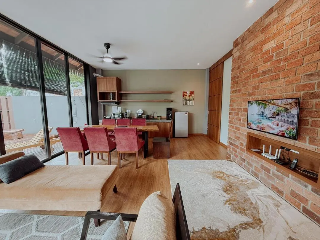 TV and multimedia in Royale Riviera Resort Private Pool Villas