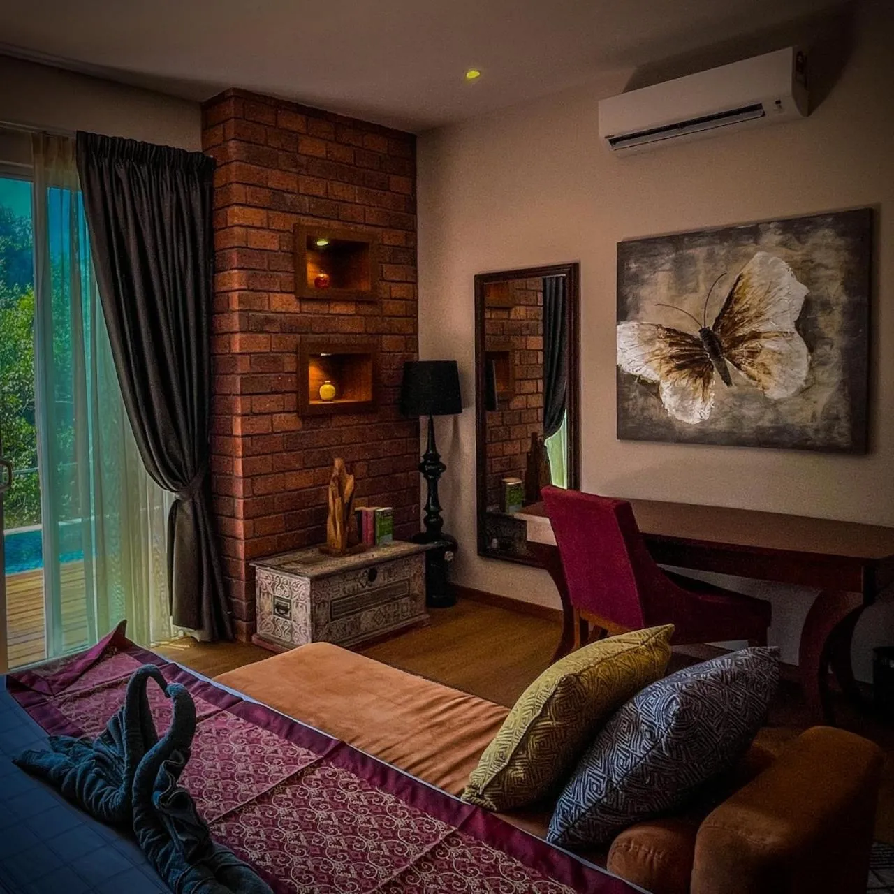 Bed in Royale Riviera Resort Private Pool Villas