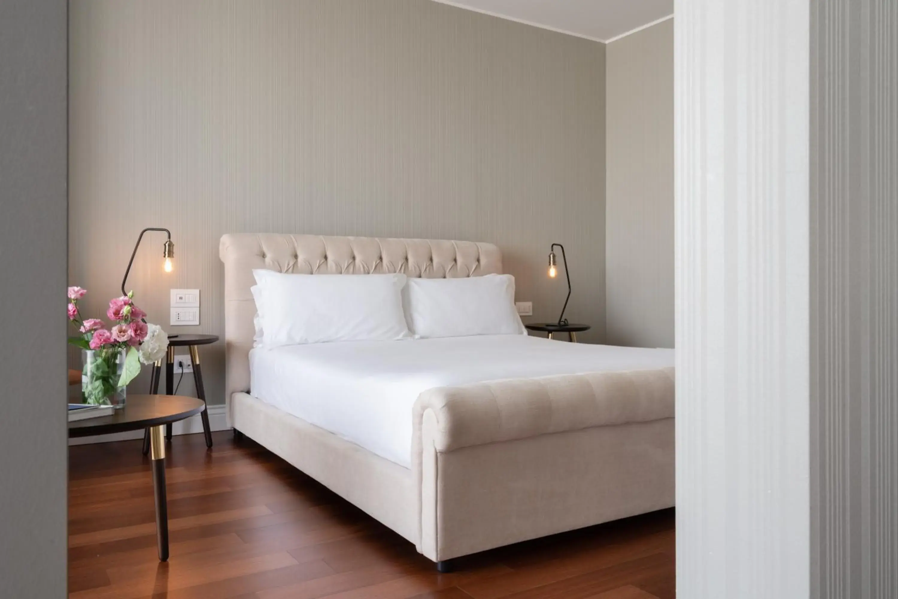 Deluxe Suite in The Nicolaus Hotel Deluxe Suite in The Nicolaus Hotel