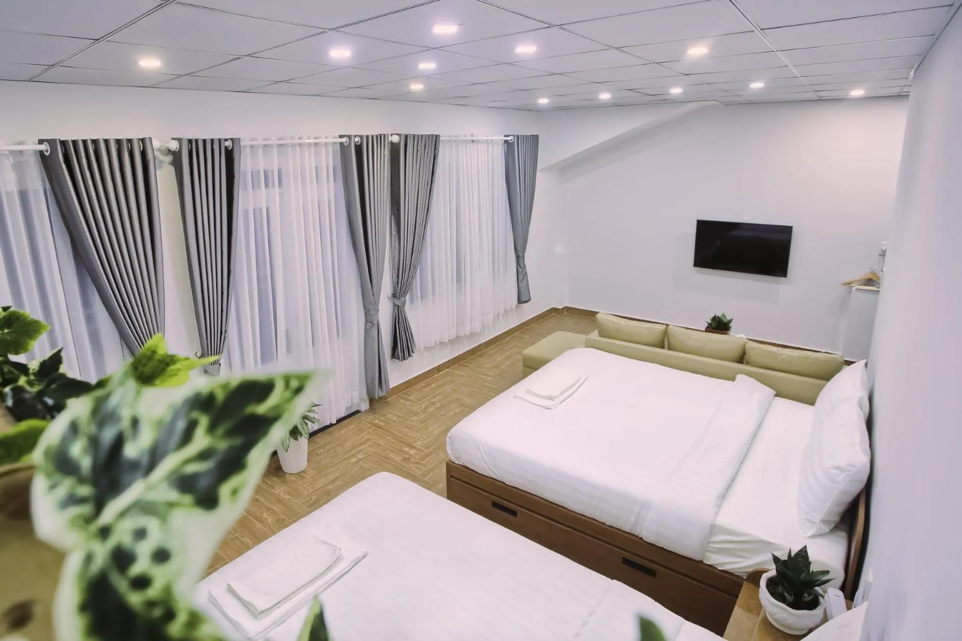 Balcony/Terrace, Bed in Free Style Hotel Dalat