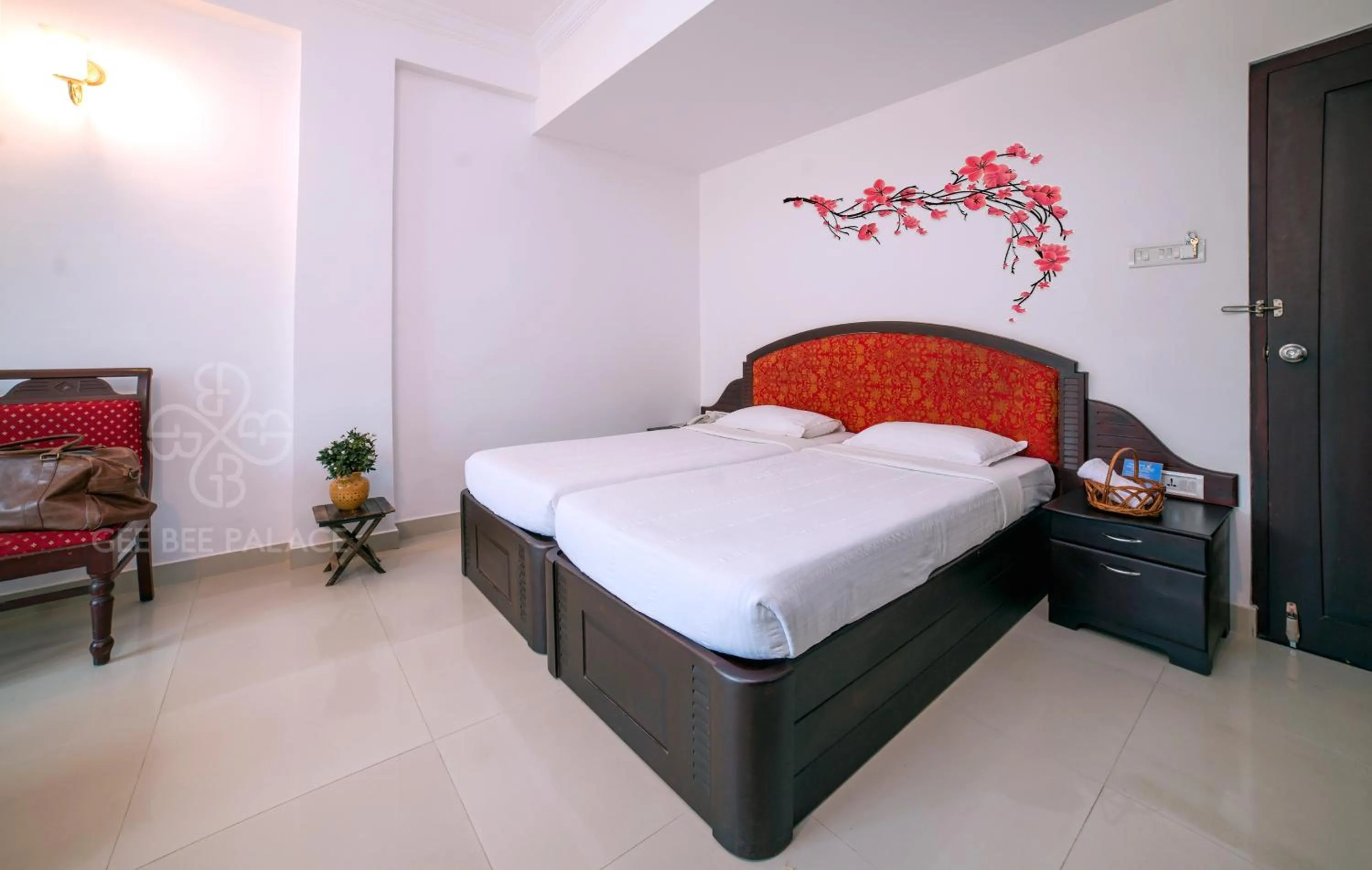 Standard Twin Room in Gee Bee Palace