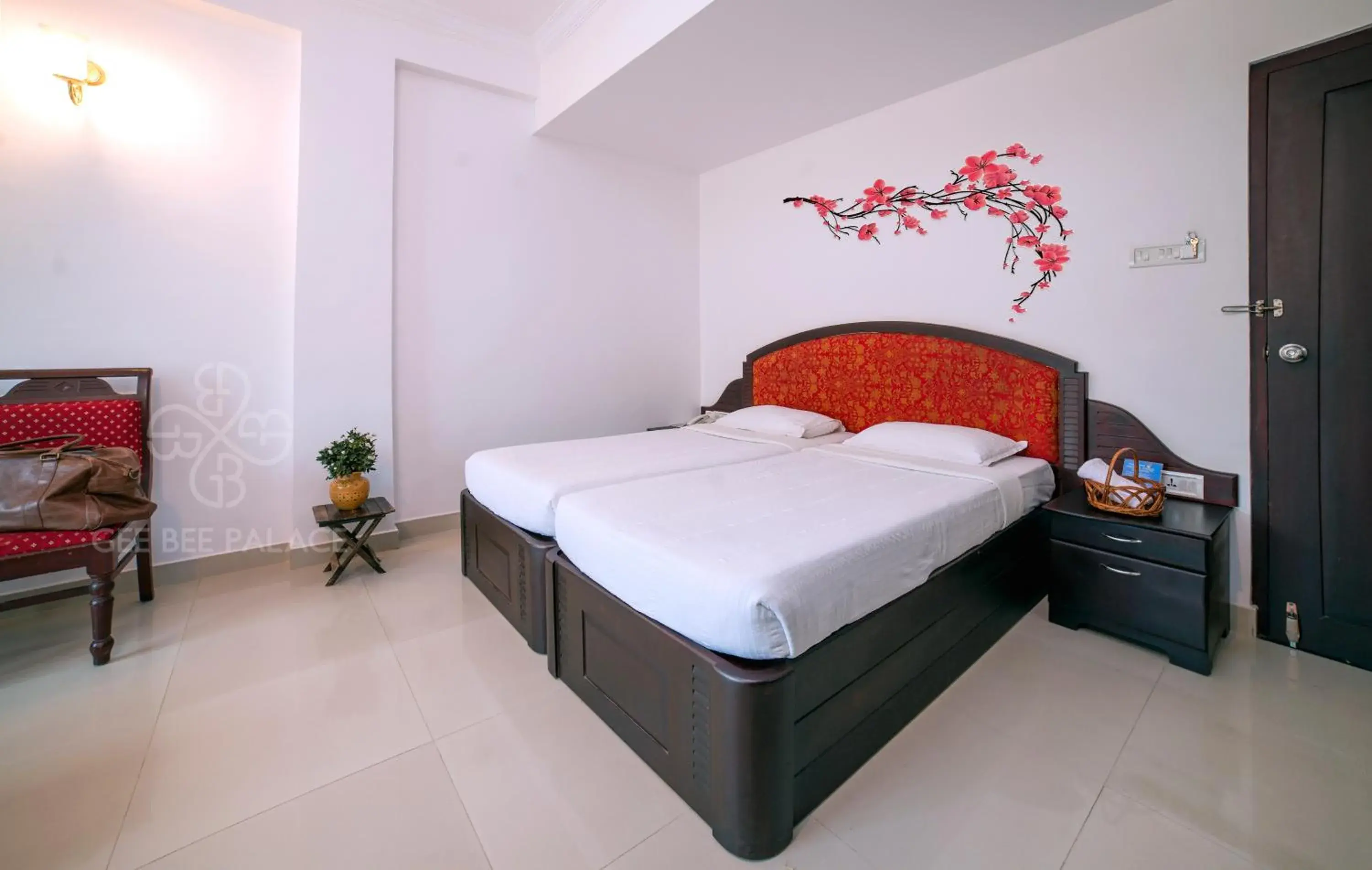 Standard Twin Room in Gee Bee Palace Standard Twin Room in Gee Bee Palace