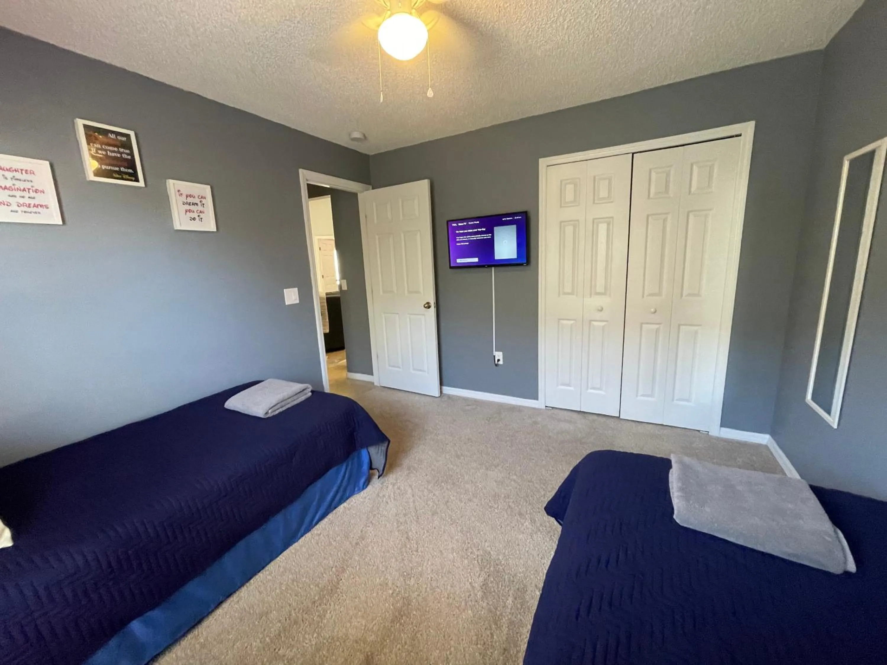 Bedroom, Bed in 3 Bedroom Villa with Poolside Cinema and Games Room Close to theme Parks sleeps 6 plus 2