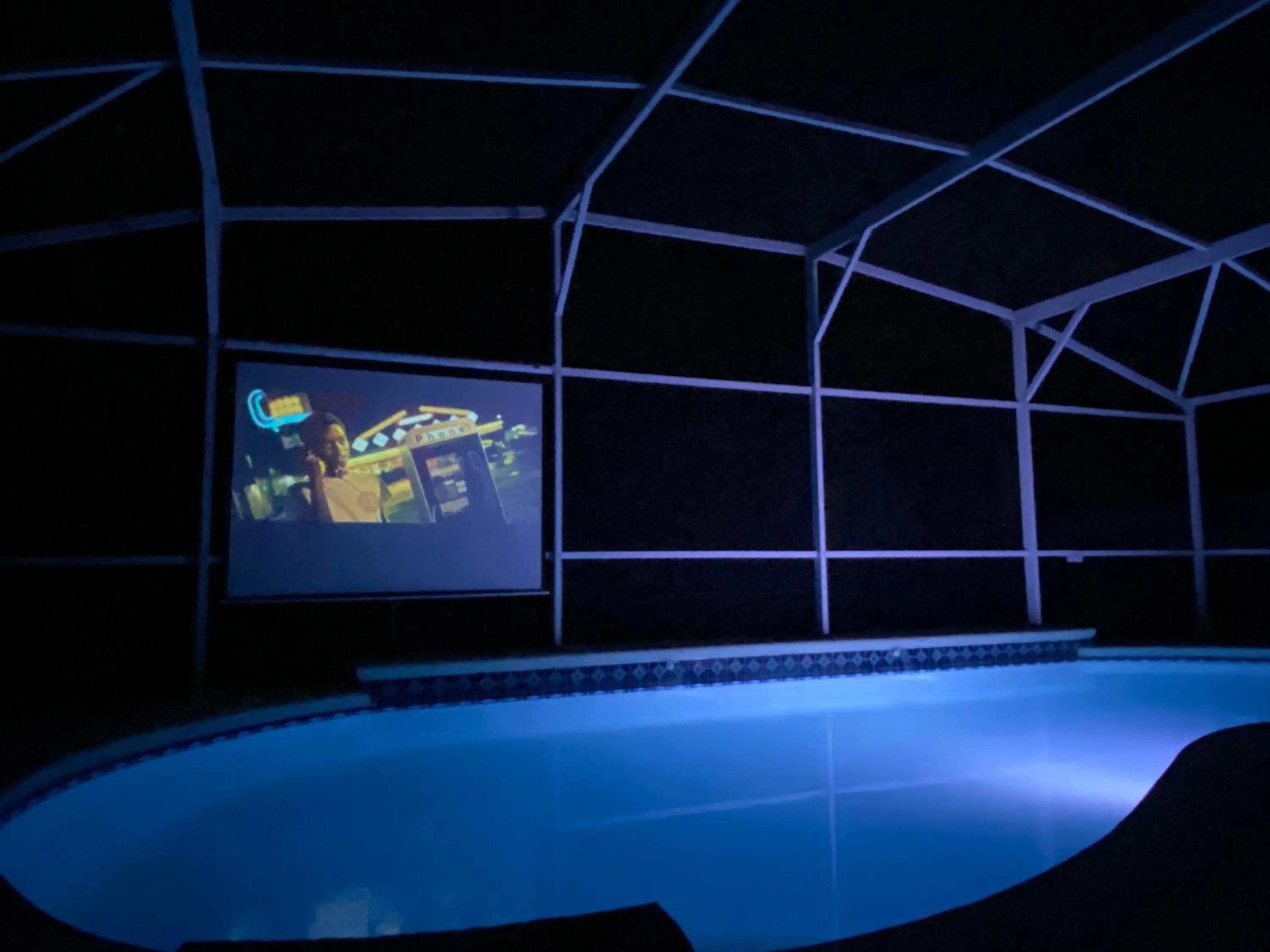 Swimming pool in 3 Bedroom Villa with Poolside Cinema and Games Room Close to theme Parks sleeps 6 plus 2