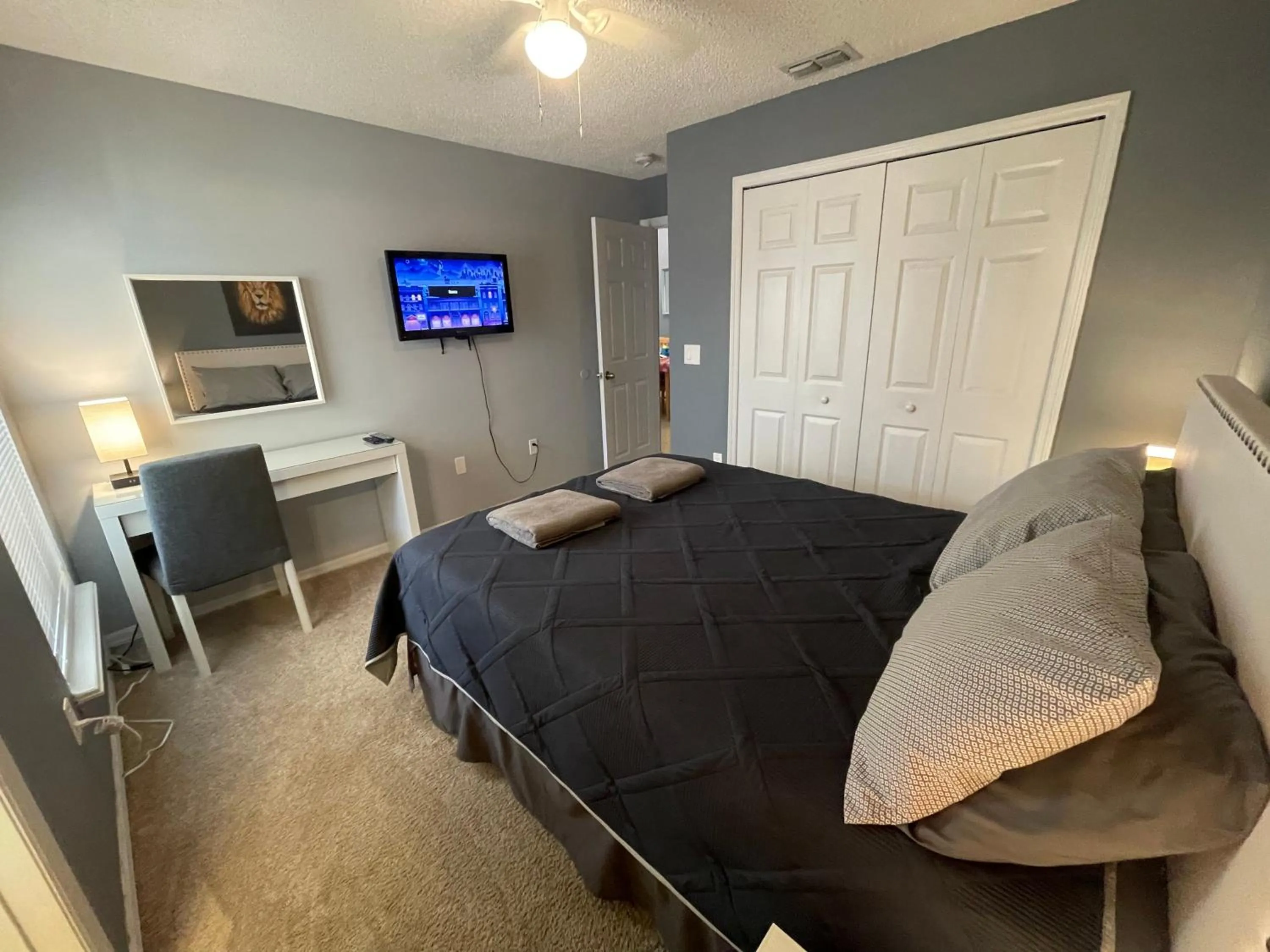 Bedroom, Bed in 3 Bedroom Villa with Poolside Cinema and Games Room Close to theme Parks sleeps 6 plus 2