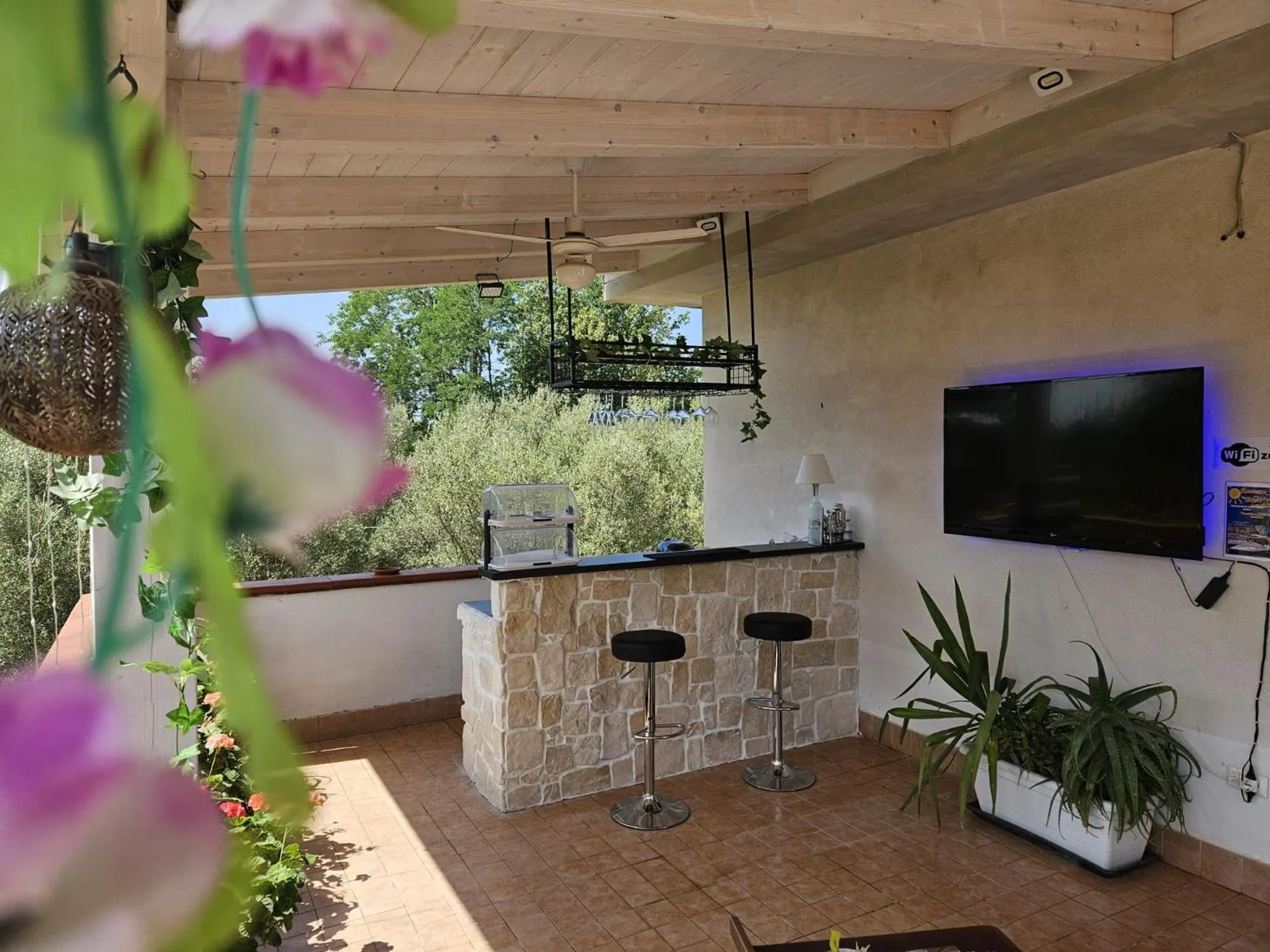 Lounge or bar in B&B Villa Maracujà