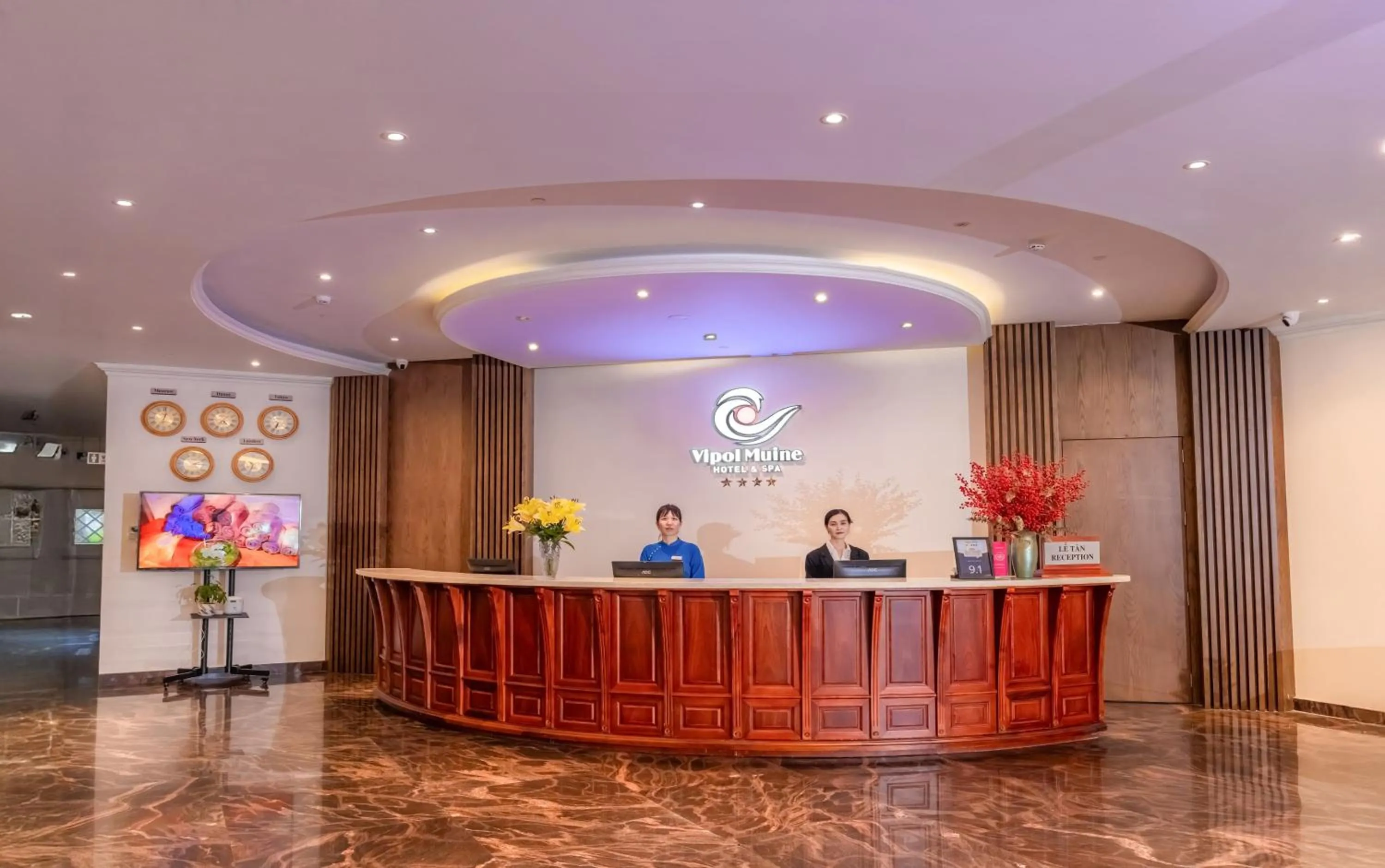 Staff in Vipol Mui Ne Hotel & Spa