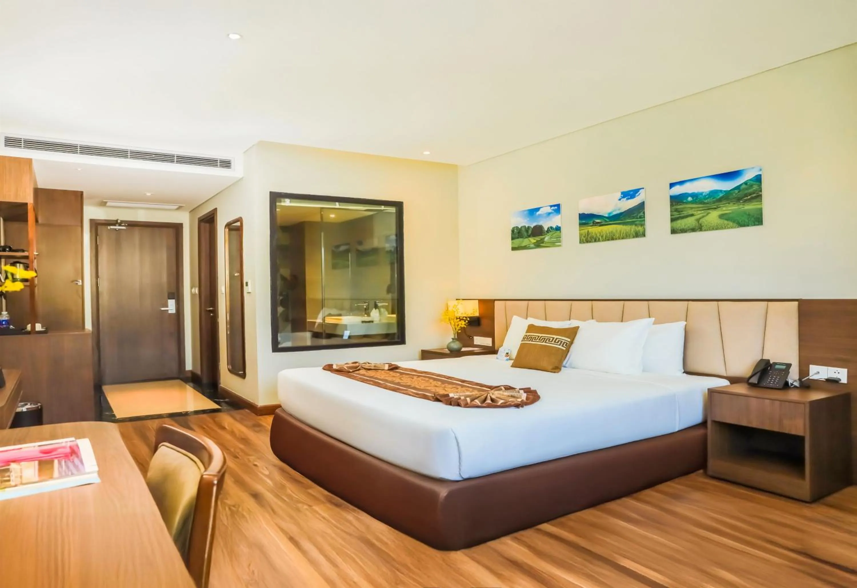 Bedroom, Bed in Vipol Mui Ne Hotel & Spa