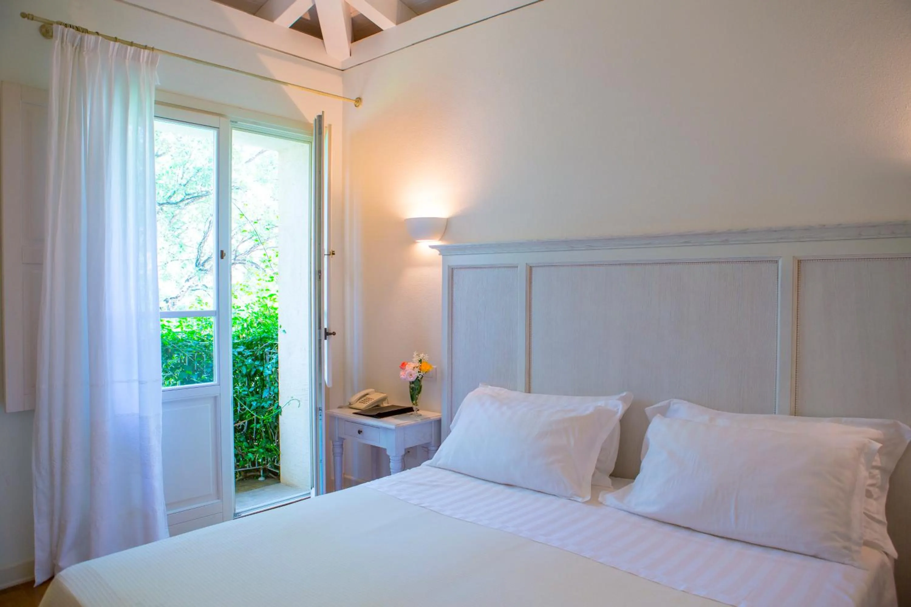 Photo of the whole room, Bed in Tartheshotel