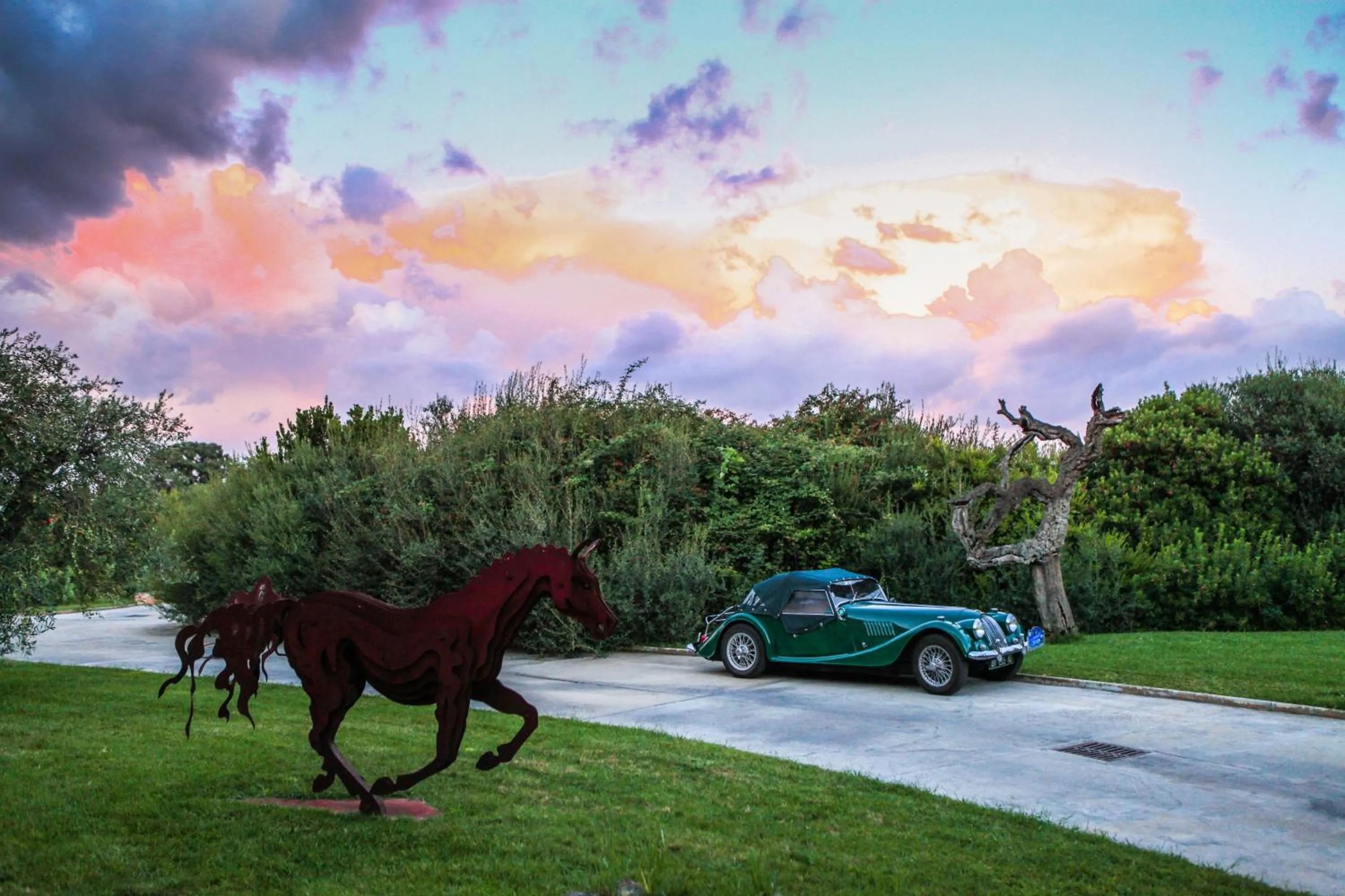 Facade/entrance in Tartheshotel