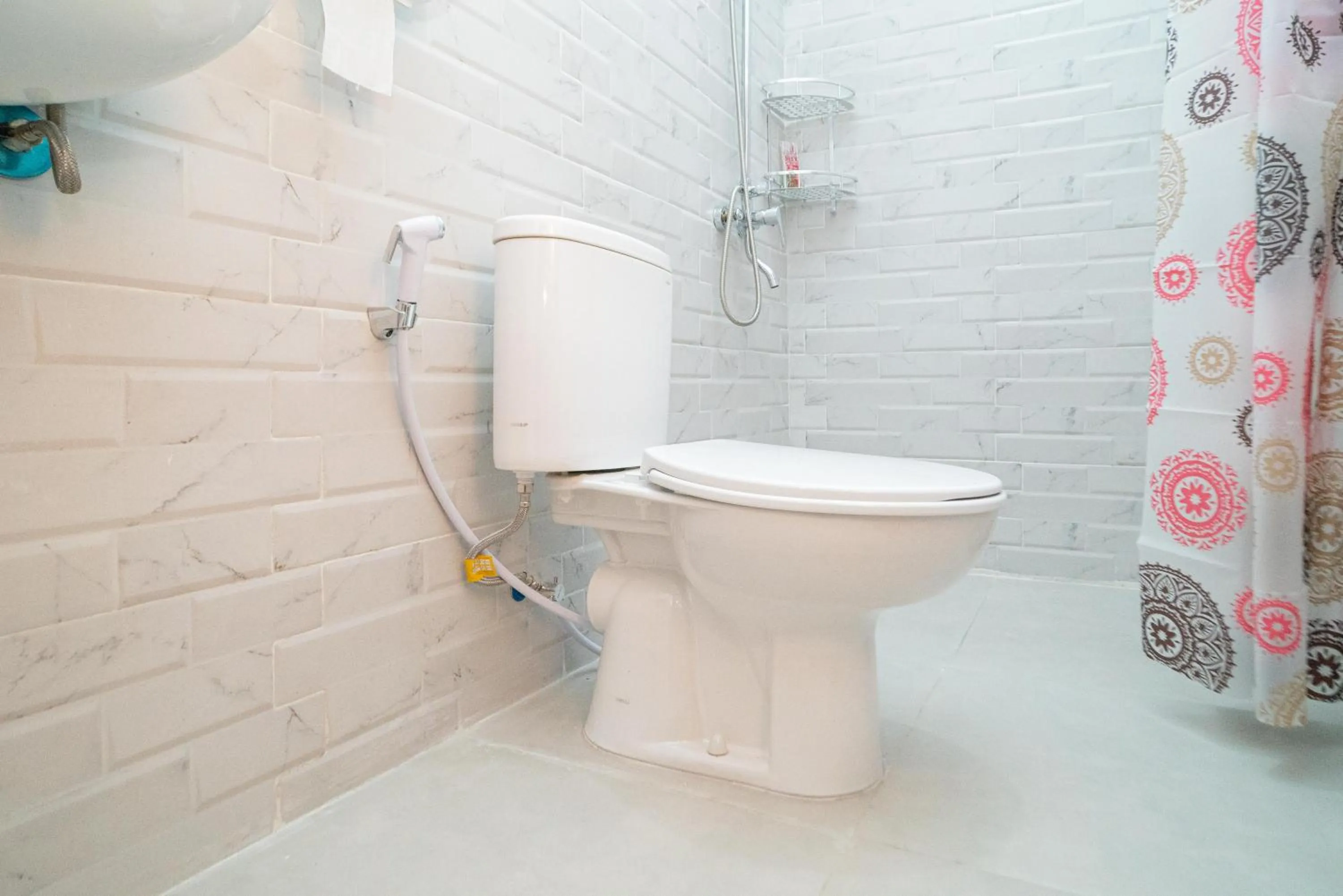 RedDoorz at Golden Averis Cibuluh Bogor