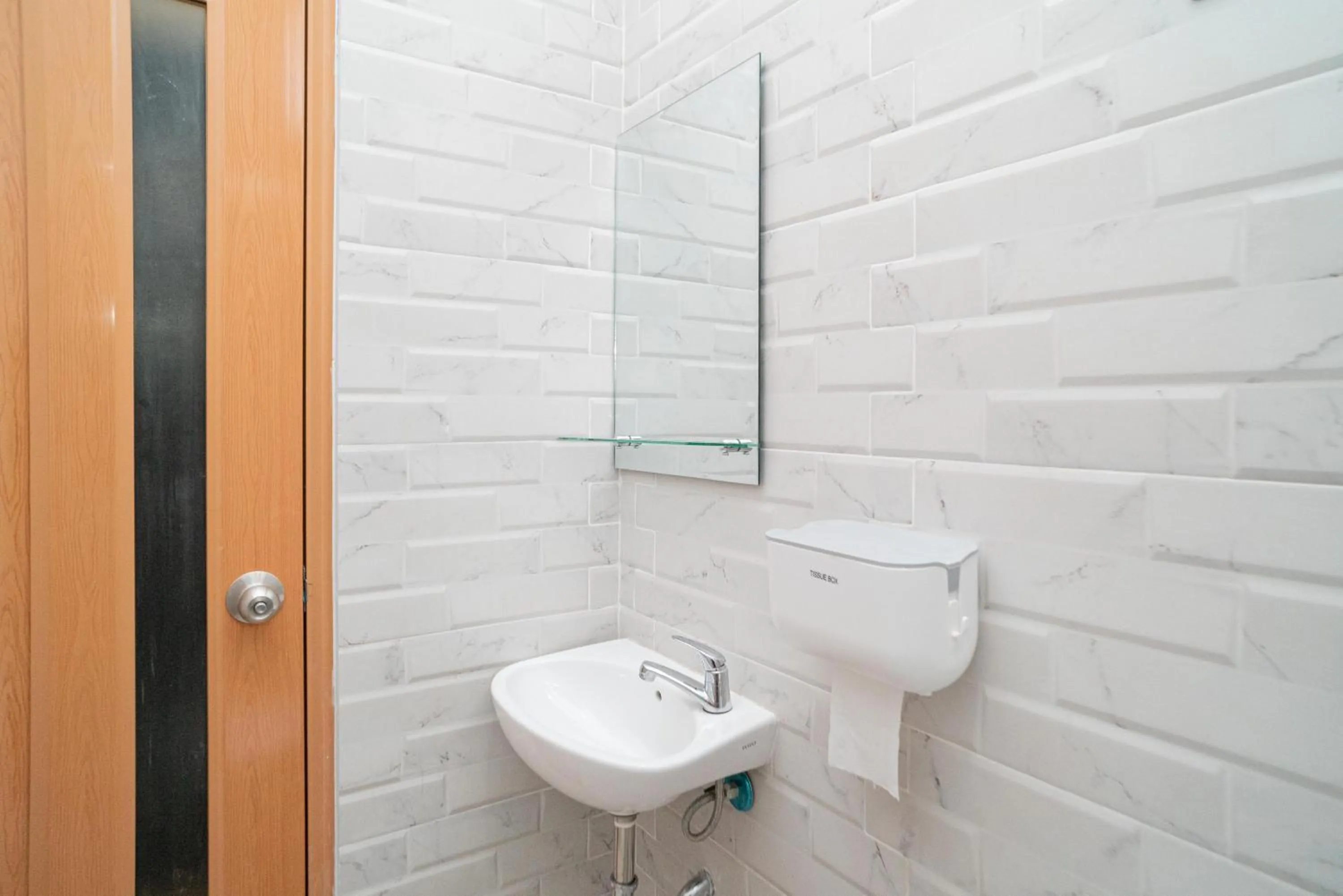 RedDoorz at Golden Averis Cibuluh Bogor