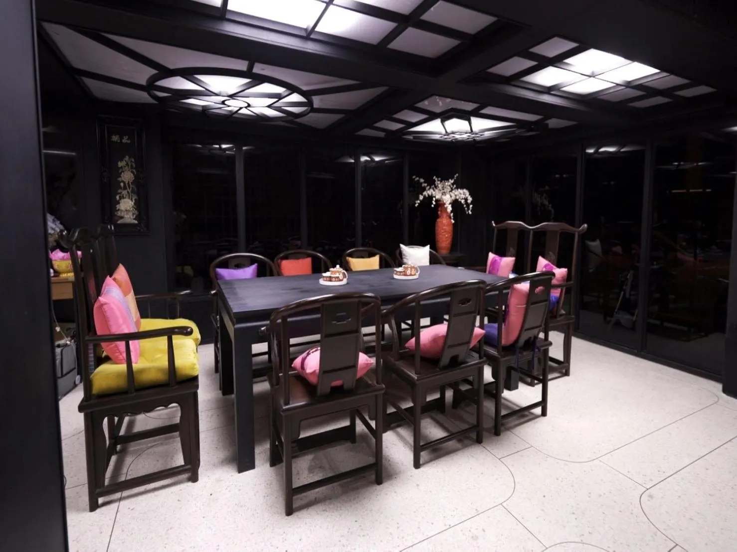 Seating area in 2499 Heritage Chinatown Bangkok Hotel By RoomQuest