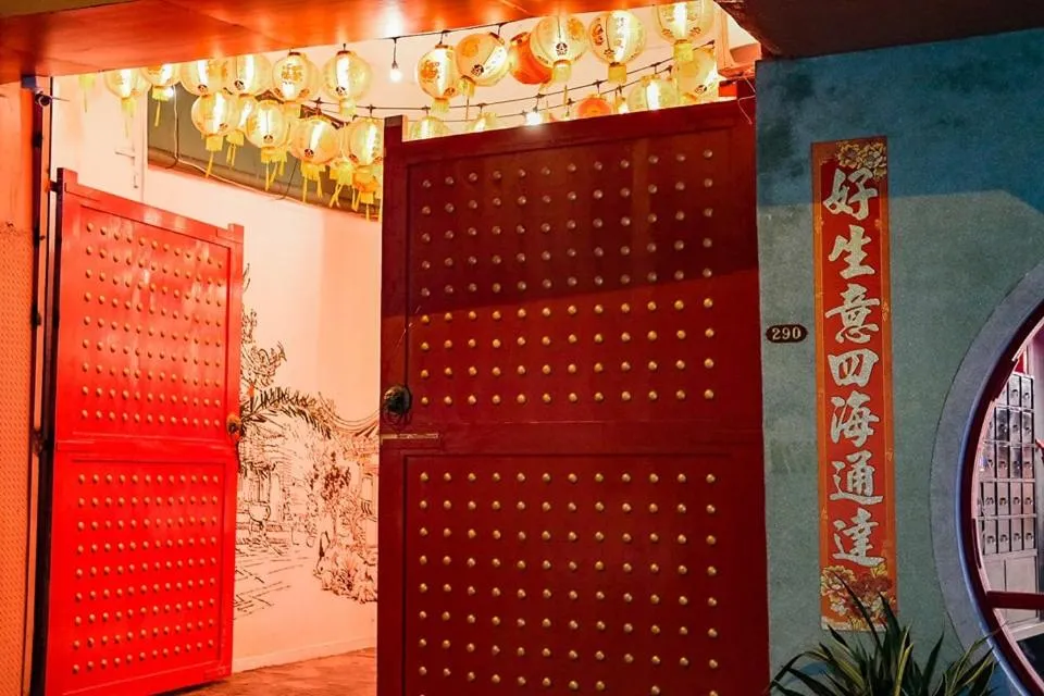 Facade/entrance in 2499 Heritage Chinatown Bangkok Hotel By RoomQuest