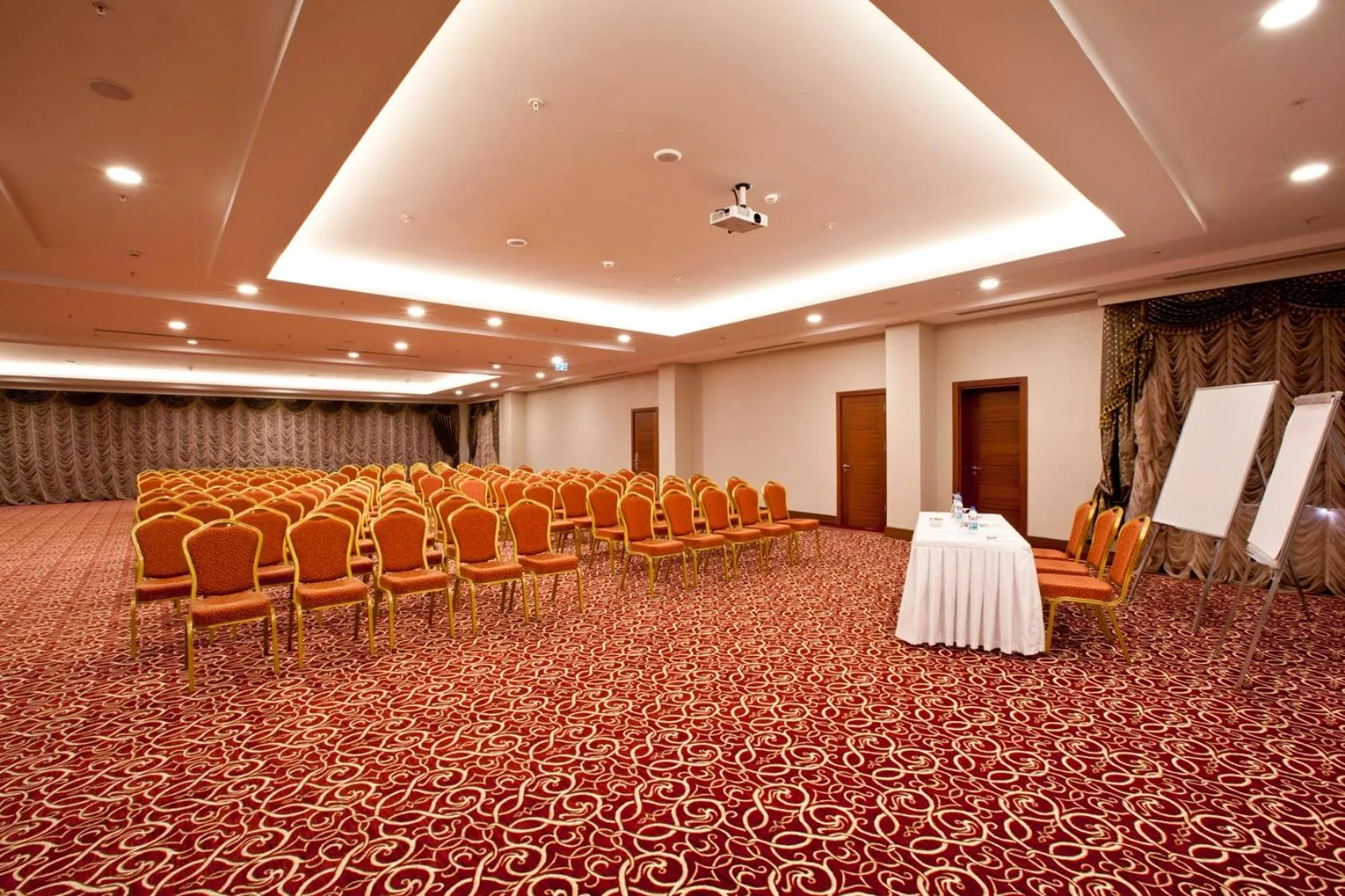 Meeting/conference room in Happy Inn Gebze Hotel