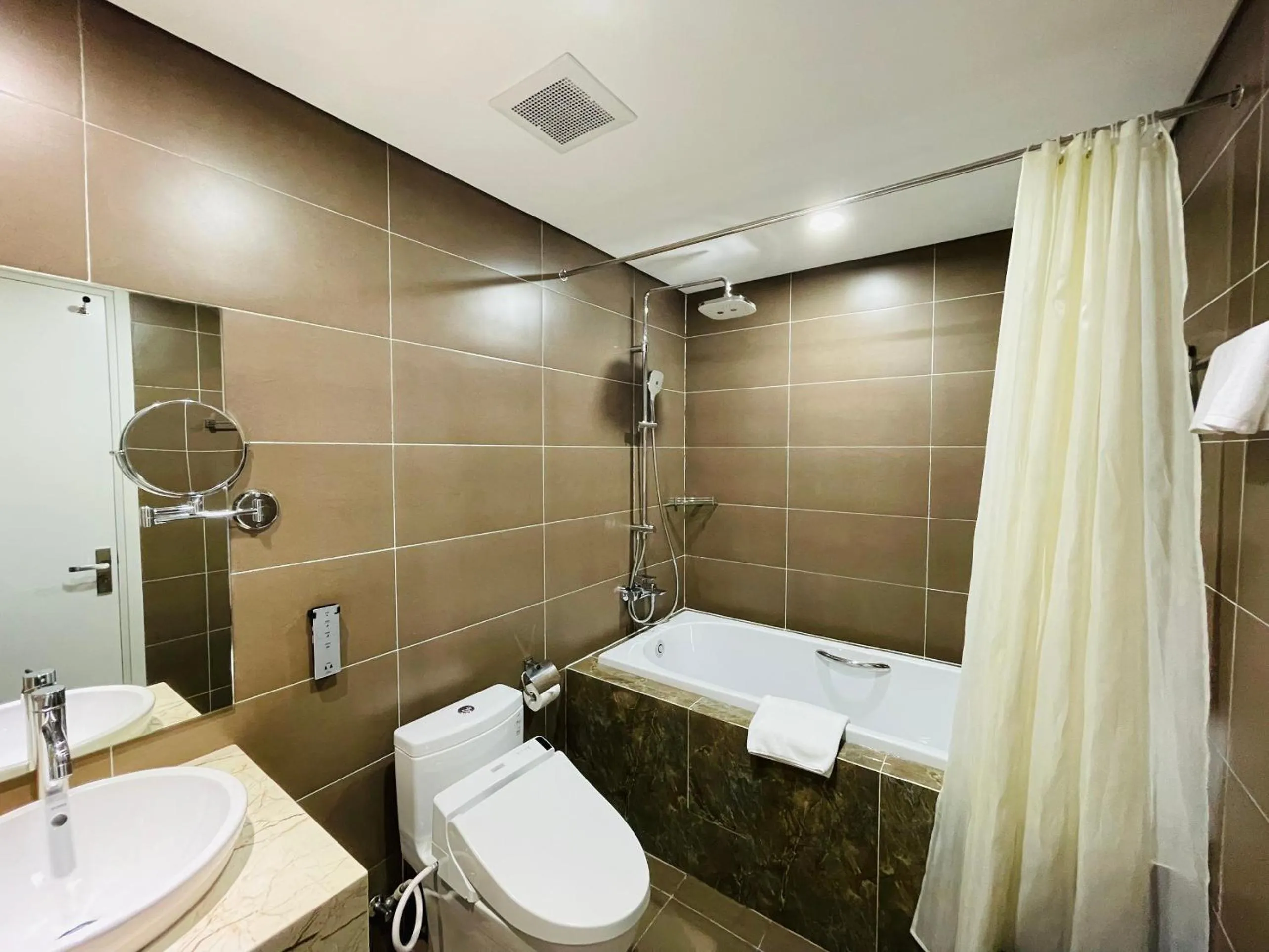 Bathroom in Nesta - The Grand Hao Nam