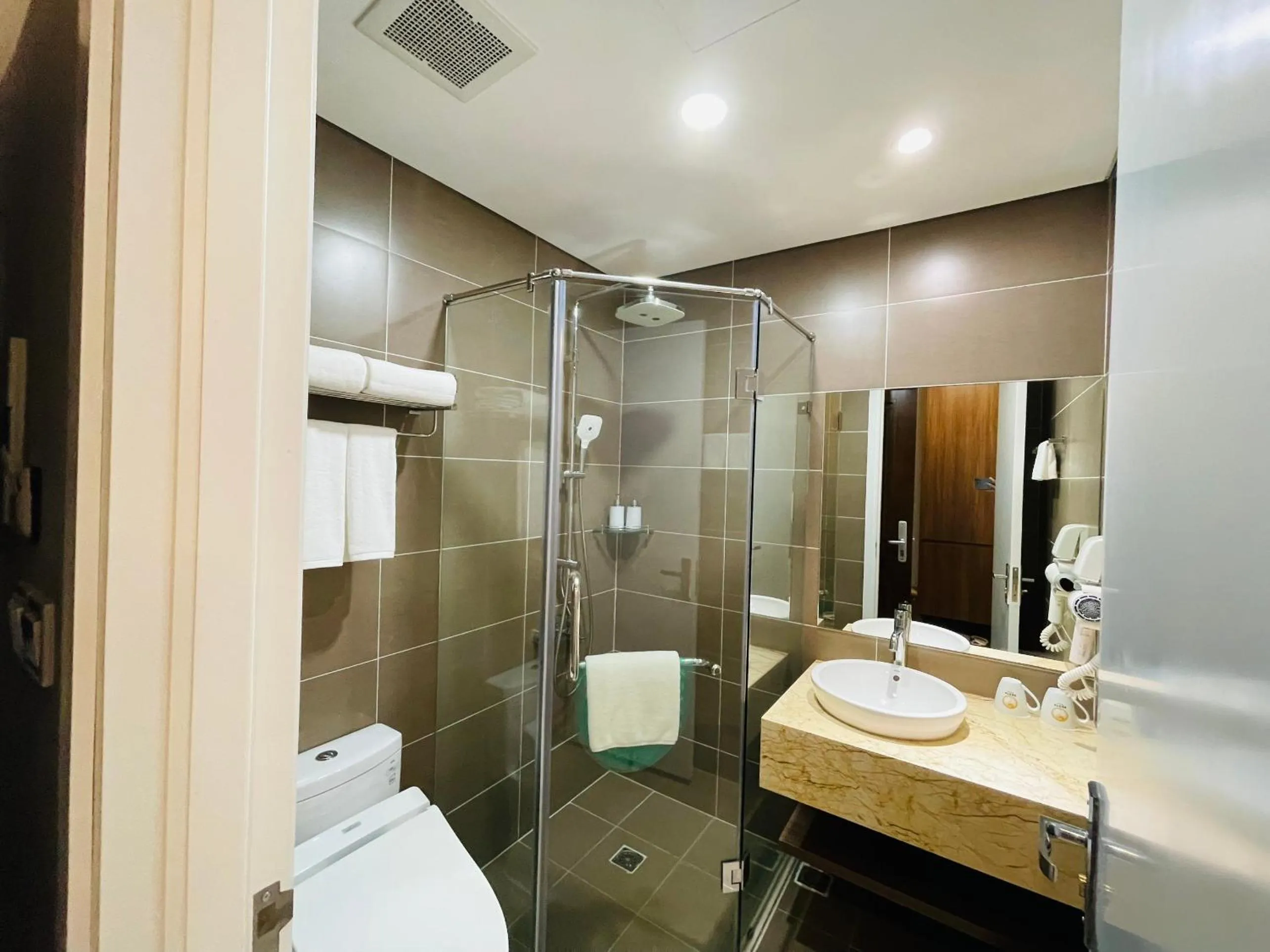 Bathroom in Nesta - The Grand Hao Nam