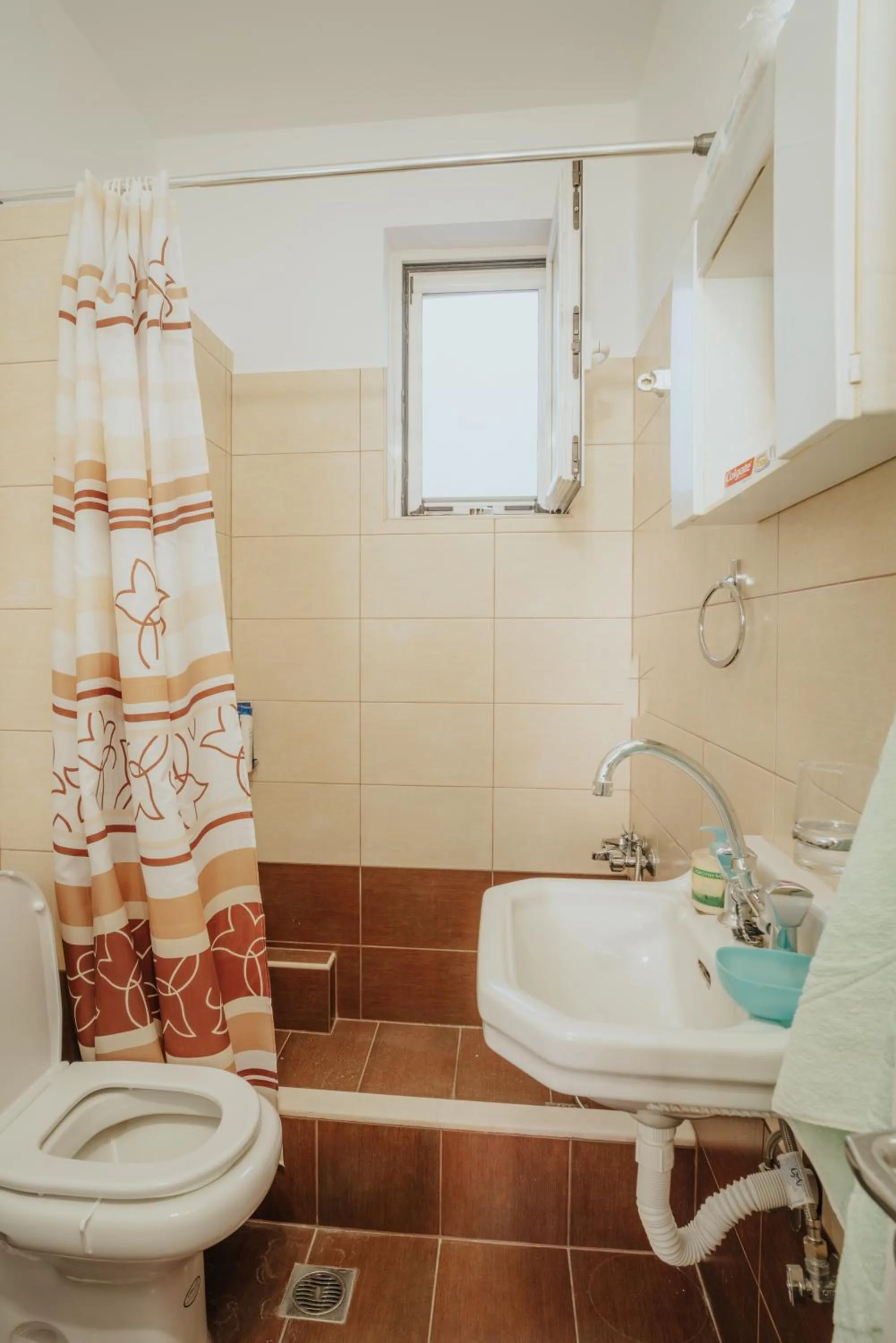 Bathroom in Kalavrita downtown 3 bedrm house for 6 pers by MPS