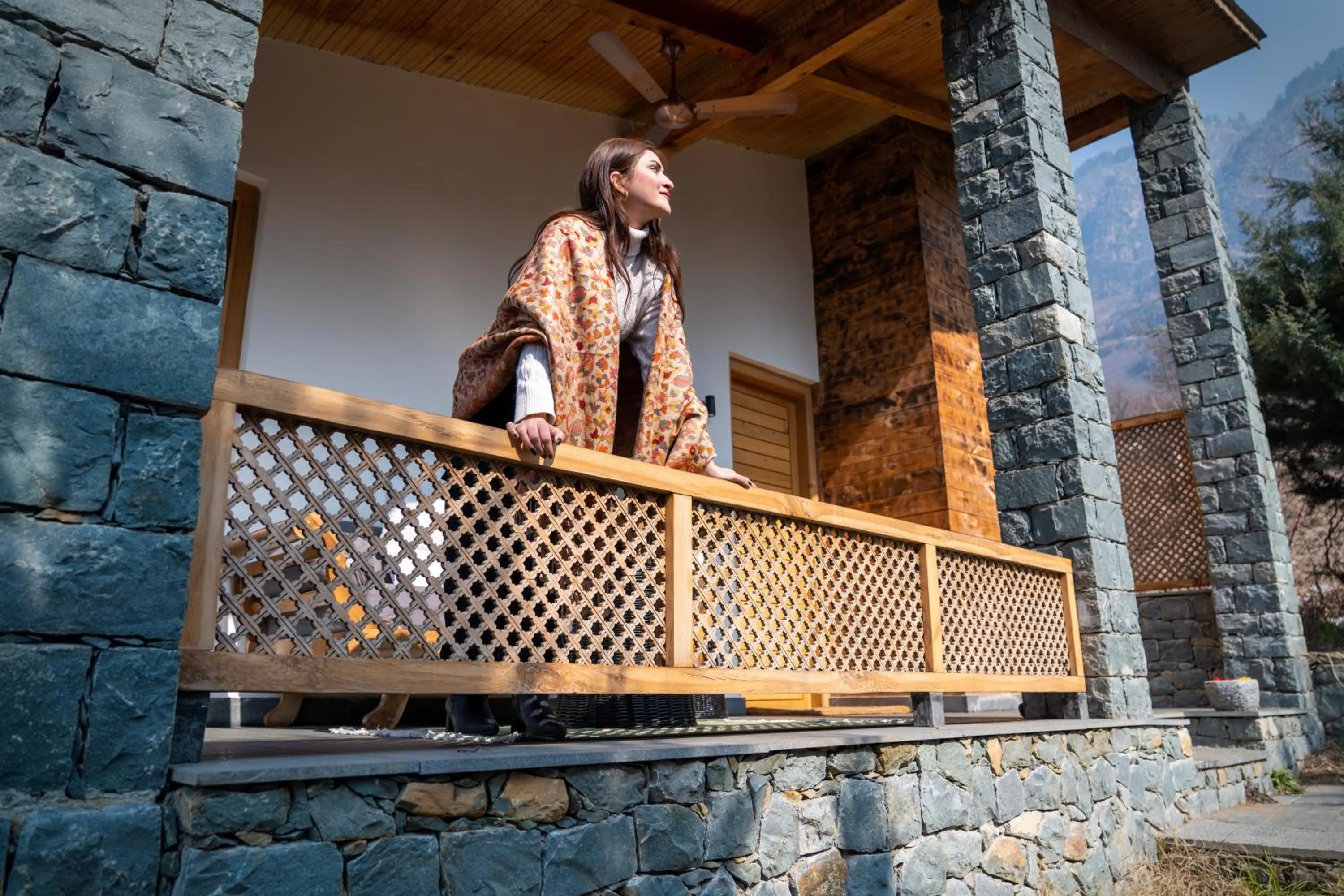 Property building in Qayaam Gah