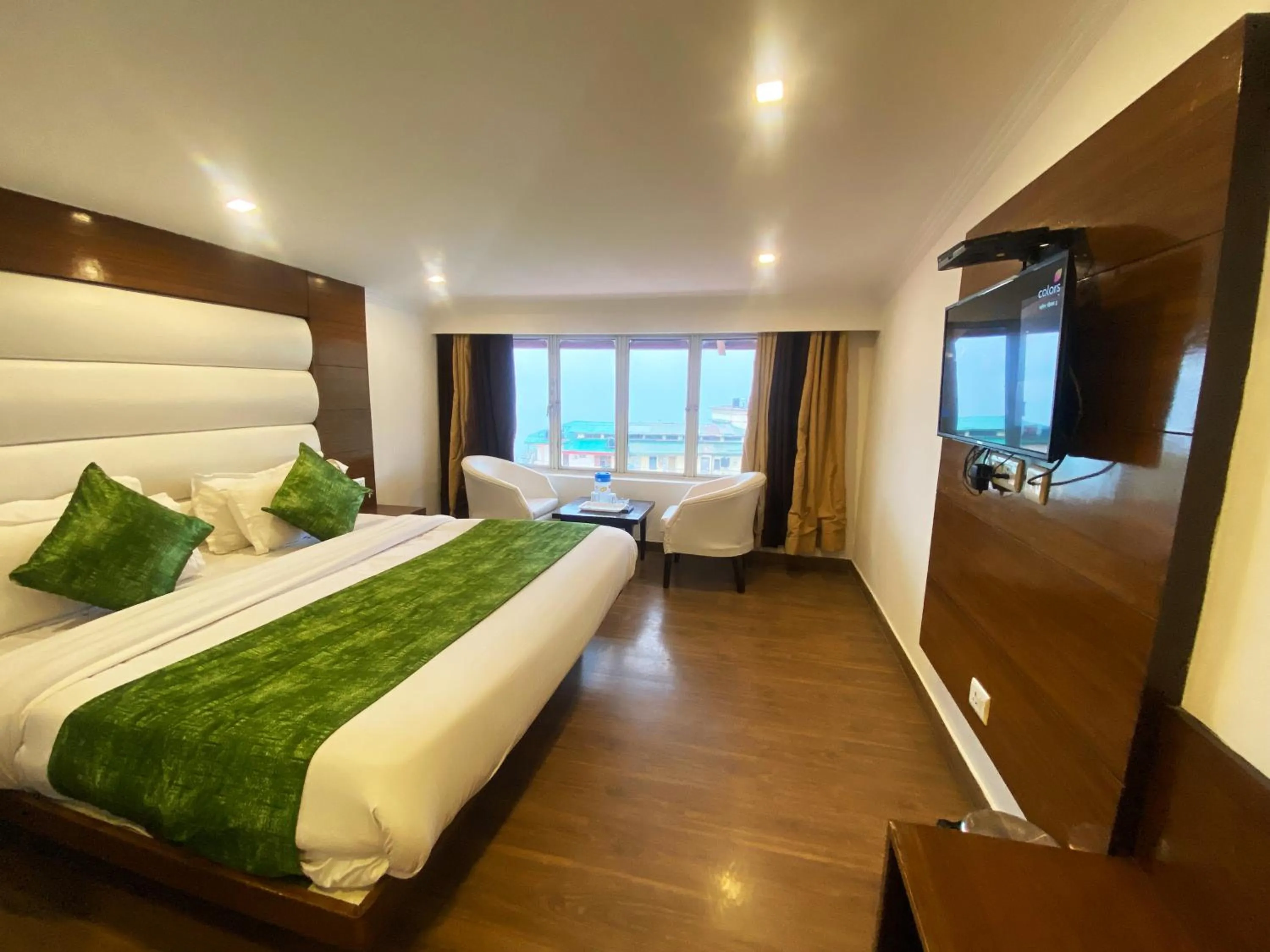 Photo of the whole room, Bed in Hotel Royal Classic @ Mall Road Mussoorie