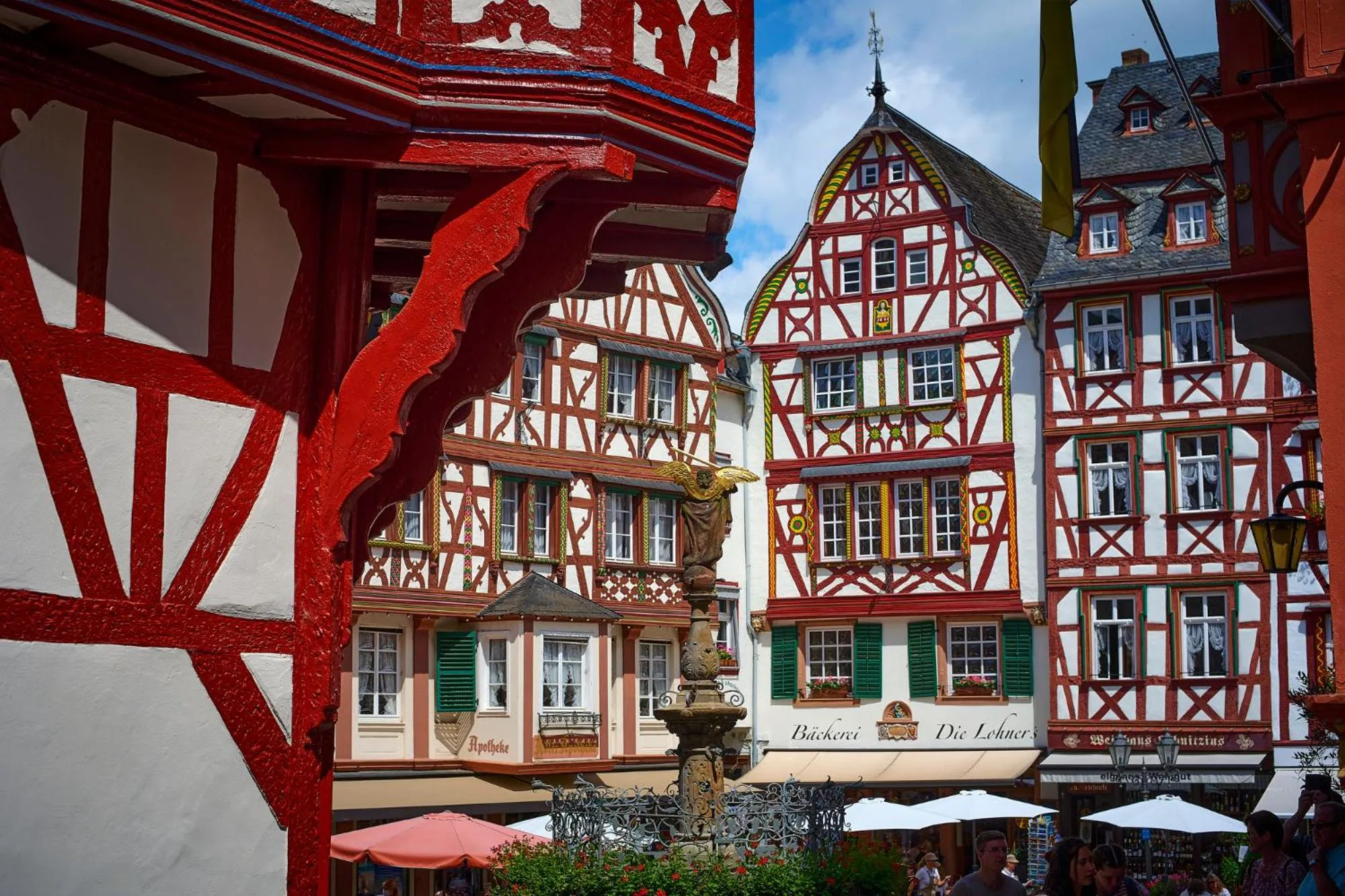 Nearby landmark in DEINHARD's