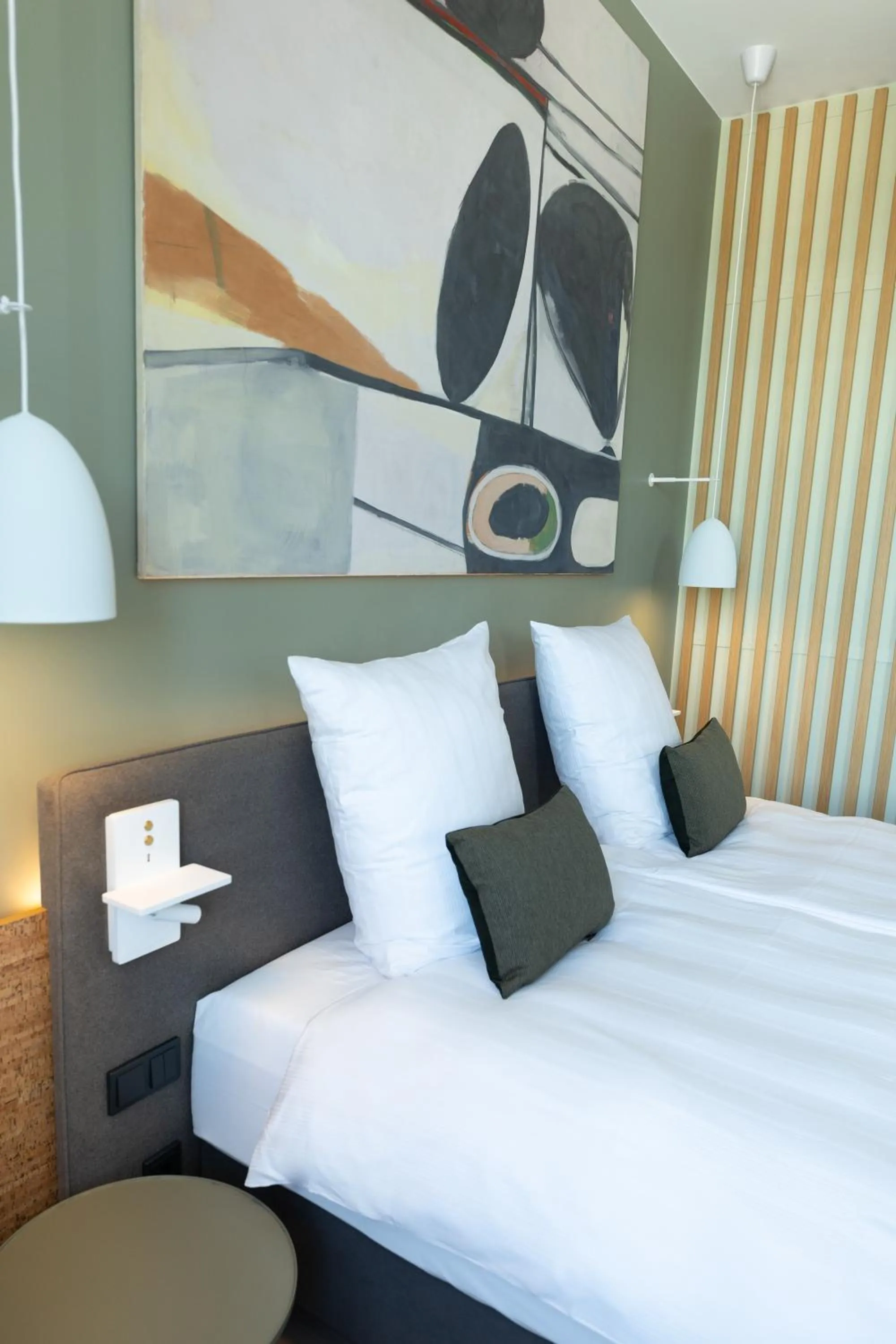 Decorative detail, Bed in DEINHARD's