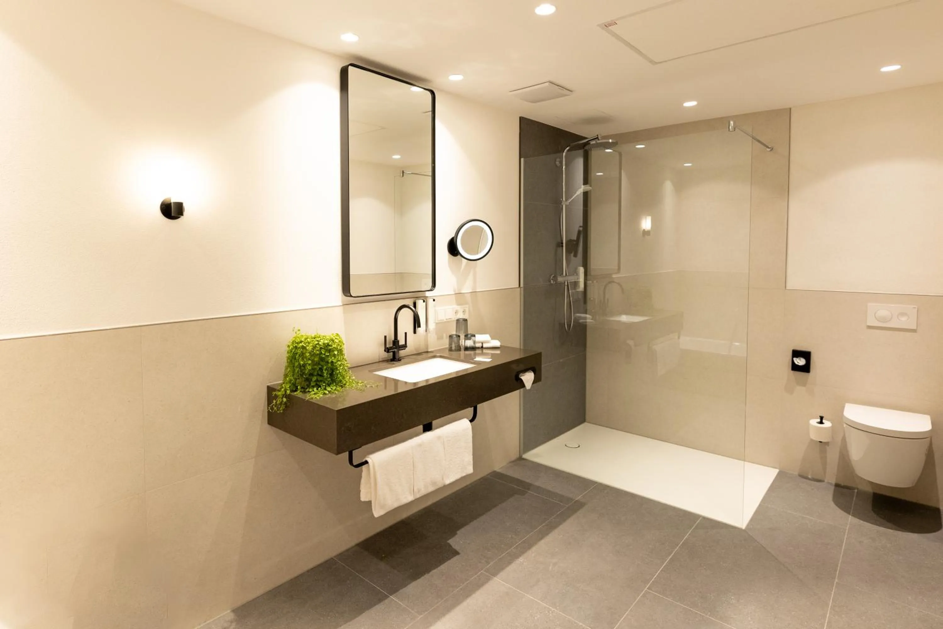 Bathroom in DEINHARD's