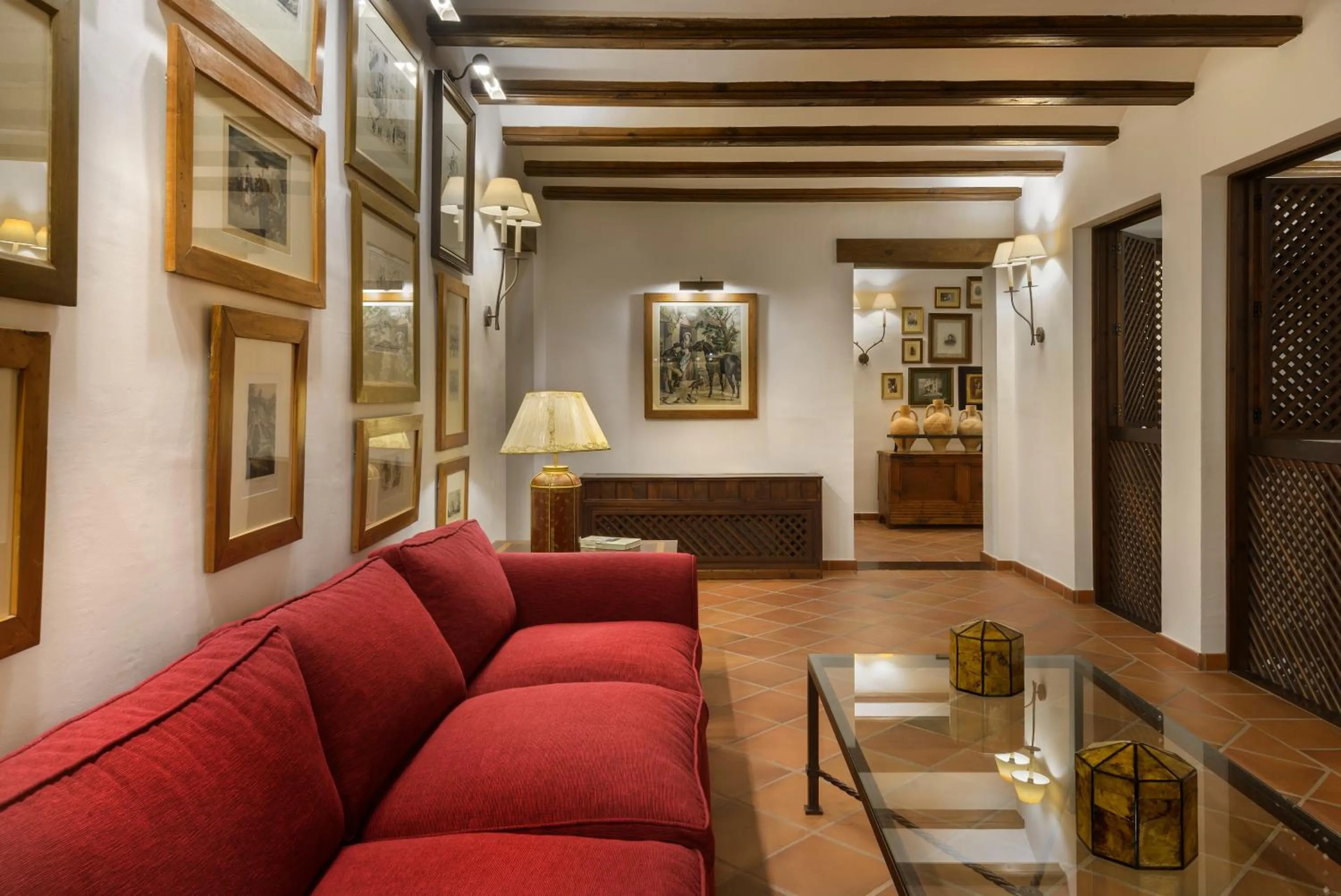 Seating area in Hotel Palacio Matutano-Daudén