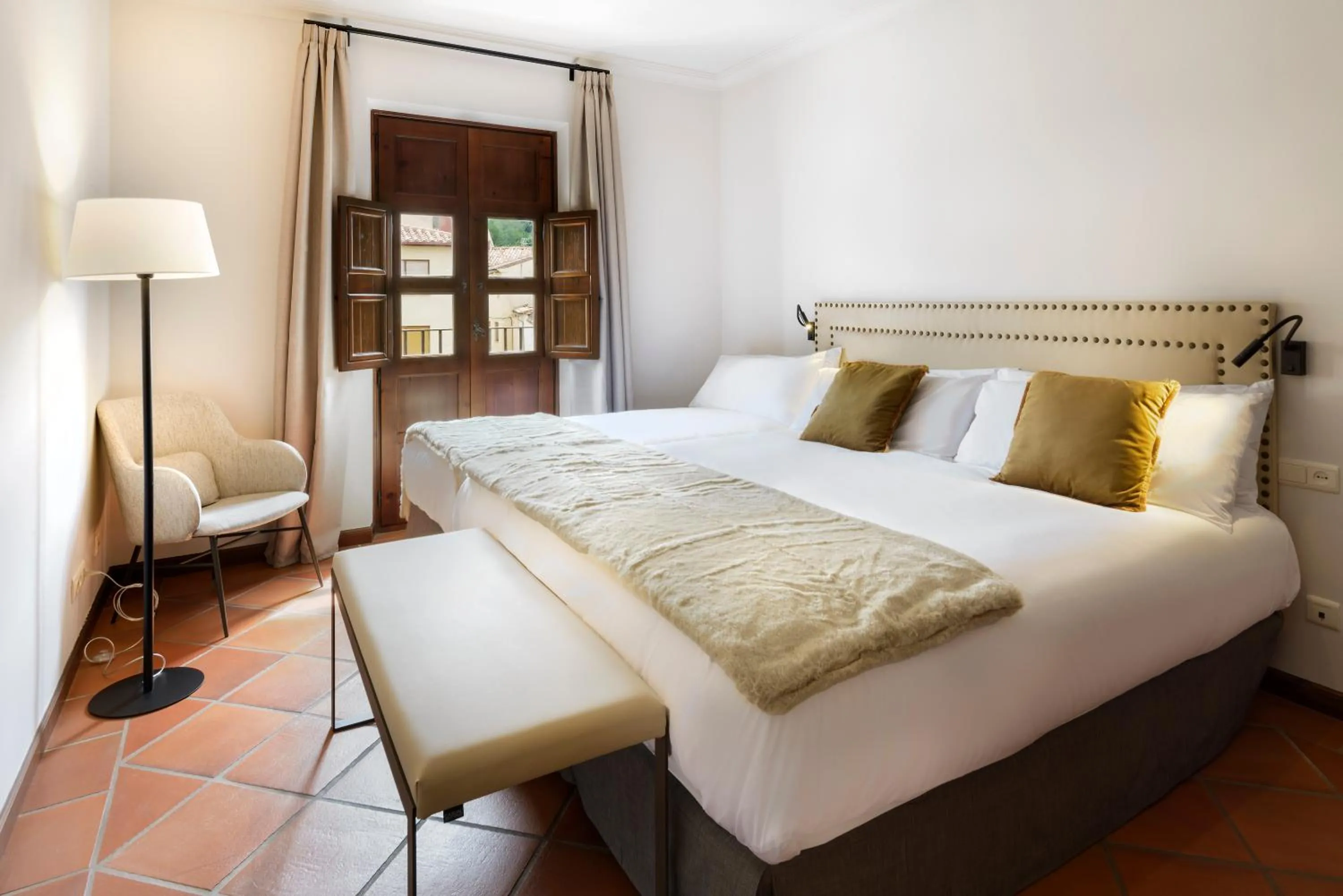 Bedroom, Bed in Hotel Palacio Matutano-Daudén