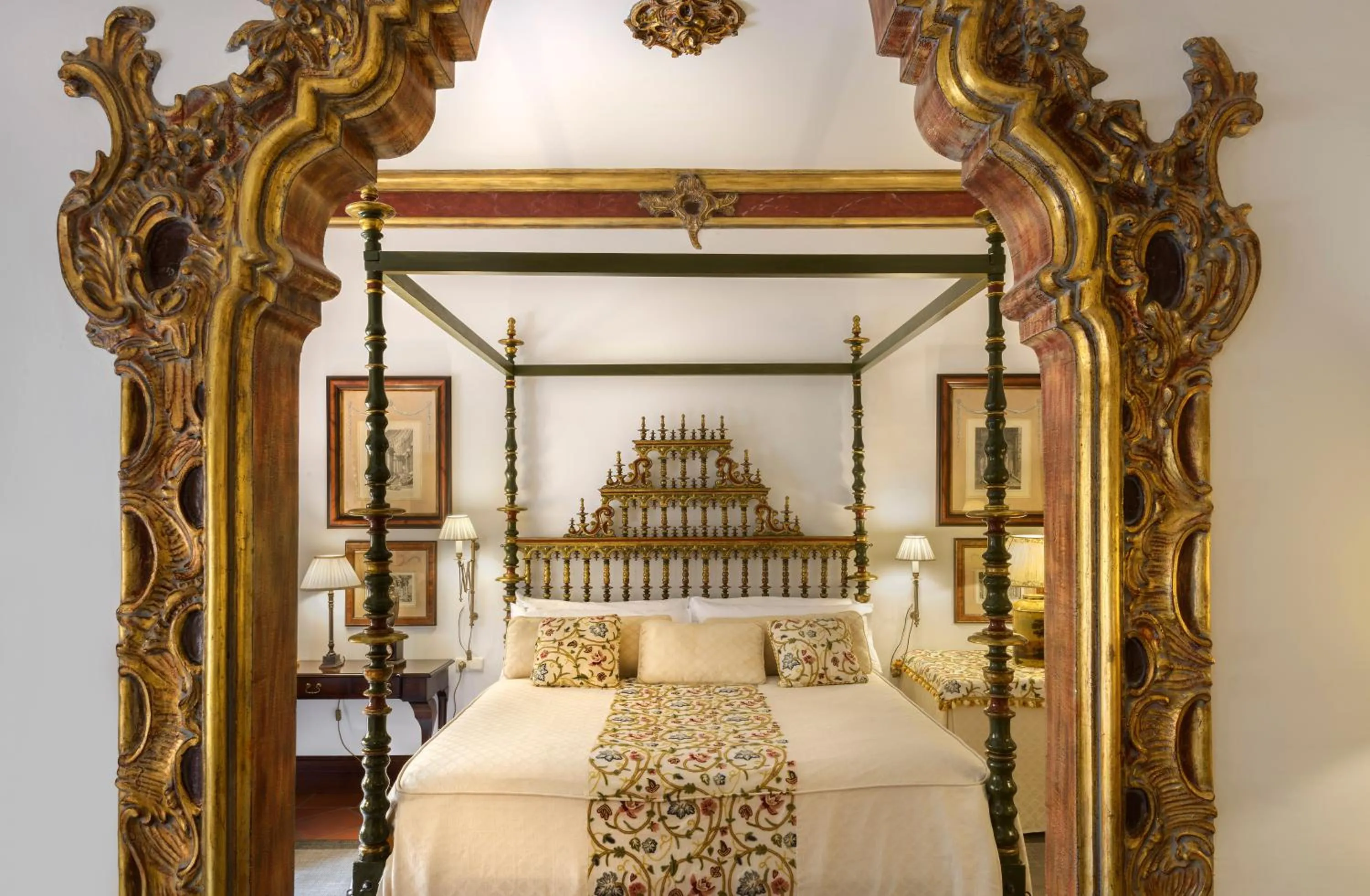 Bedroom, Bed in Hotel Palacio Matutano-Daudén