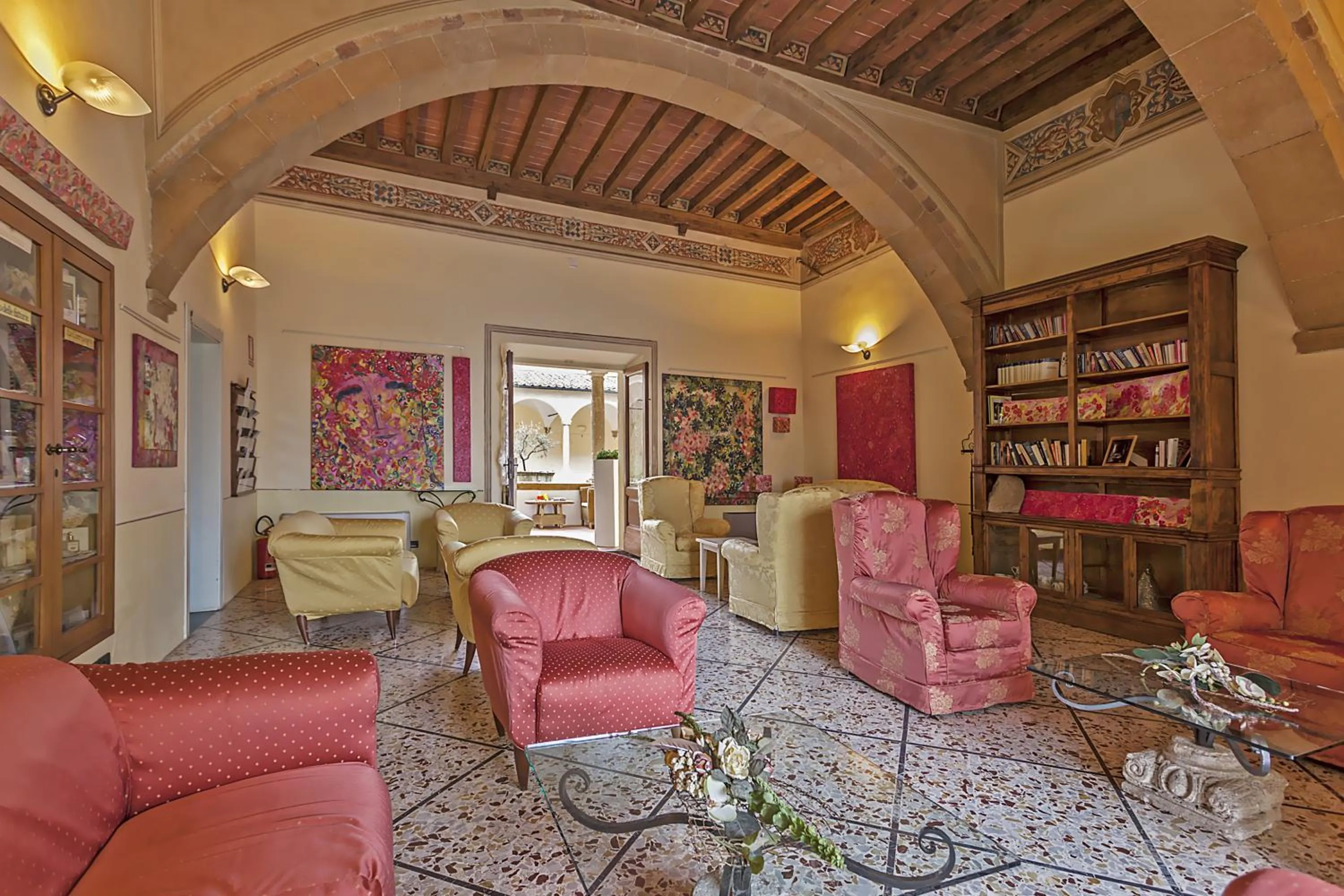 Communal lounge/ TV room in Relais Il Chiostro Di Pienza