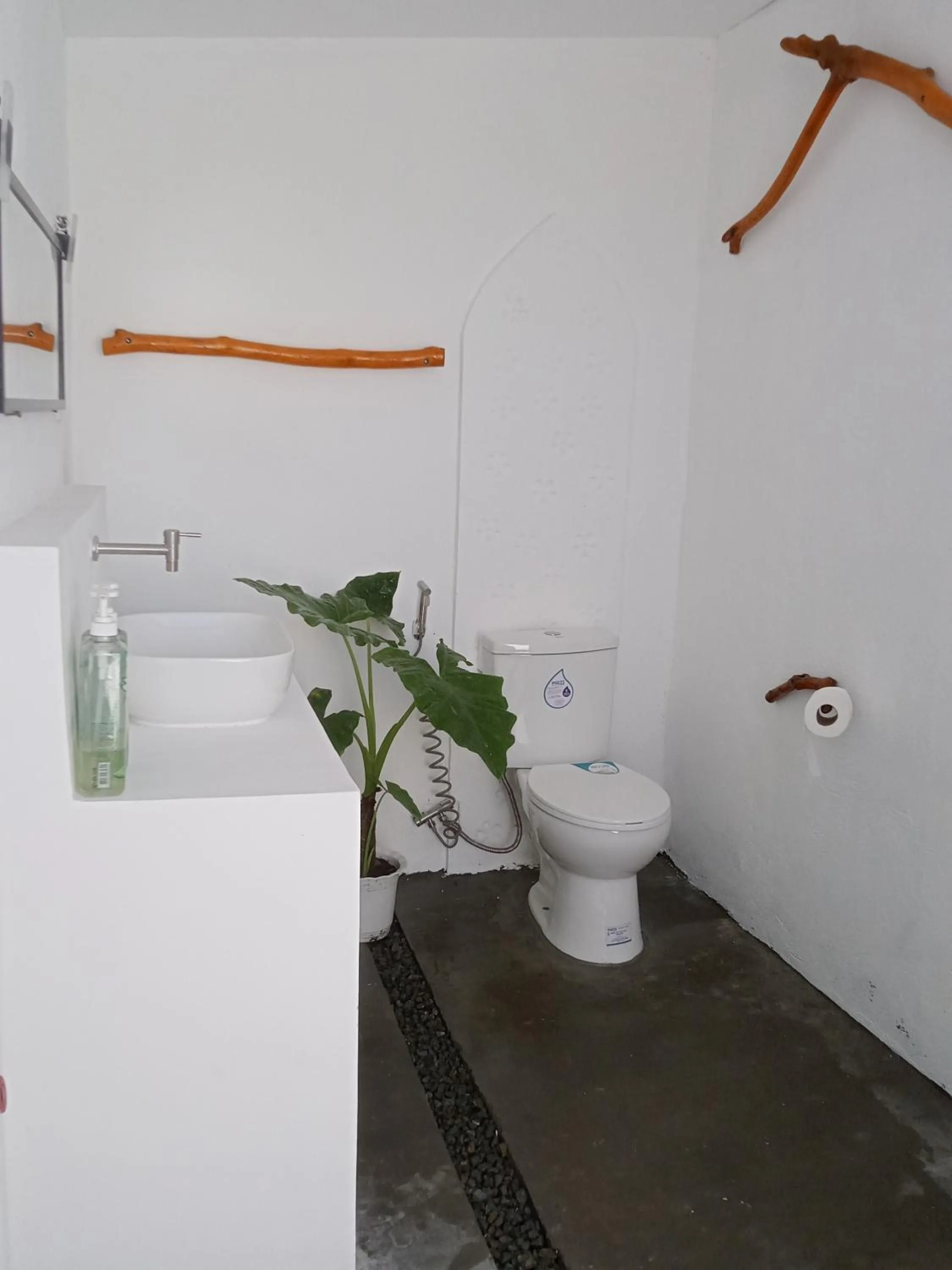 Toilet in Baywalk Suites Batangas