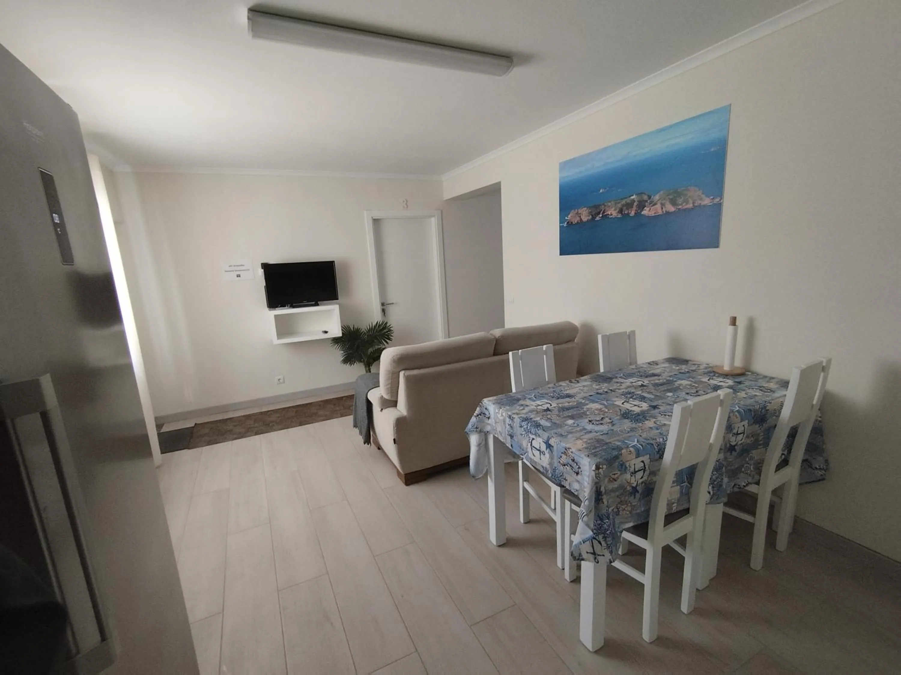 Communal lounge/ TV room in Brisa Do Mar - Consolação