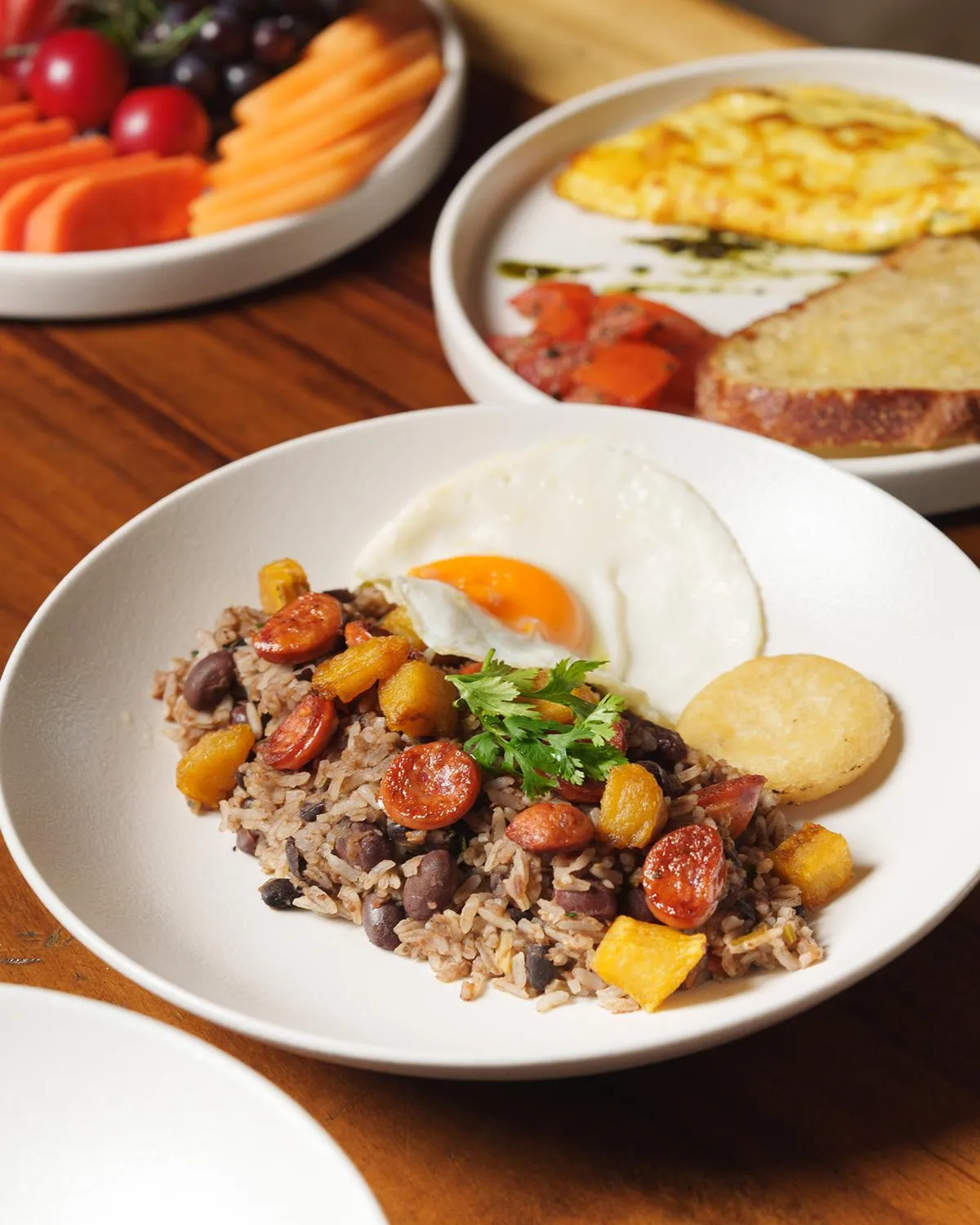 Breakfast in Hashtag 98 Hotel By Jalo