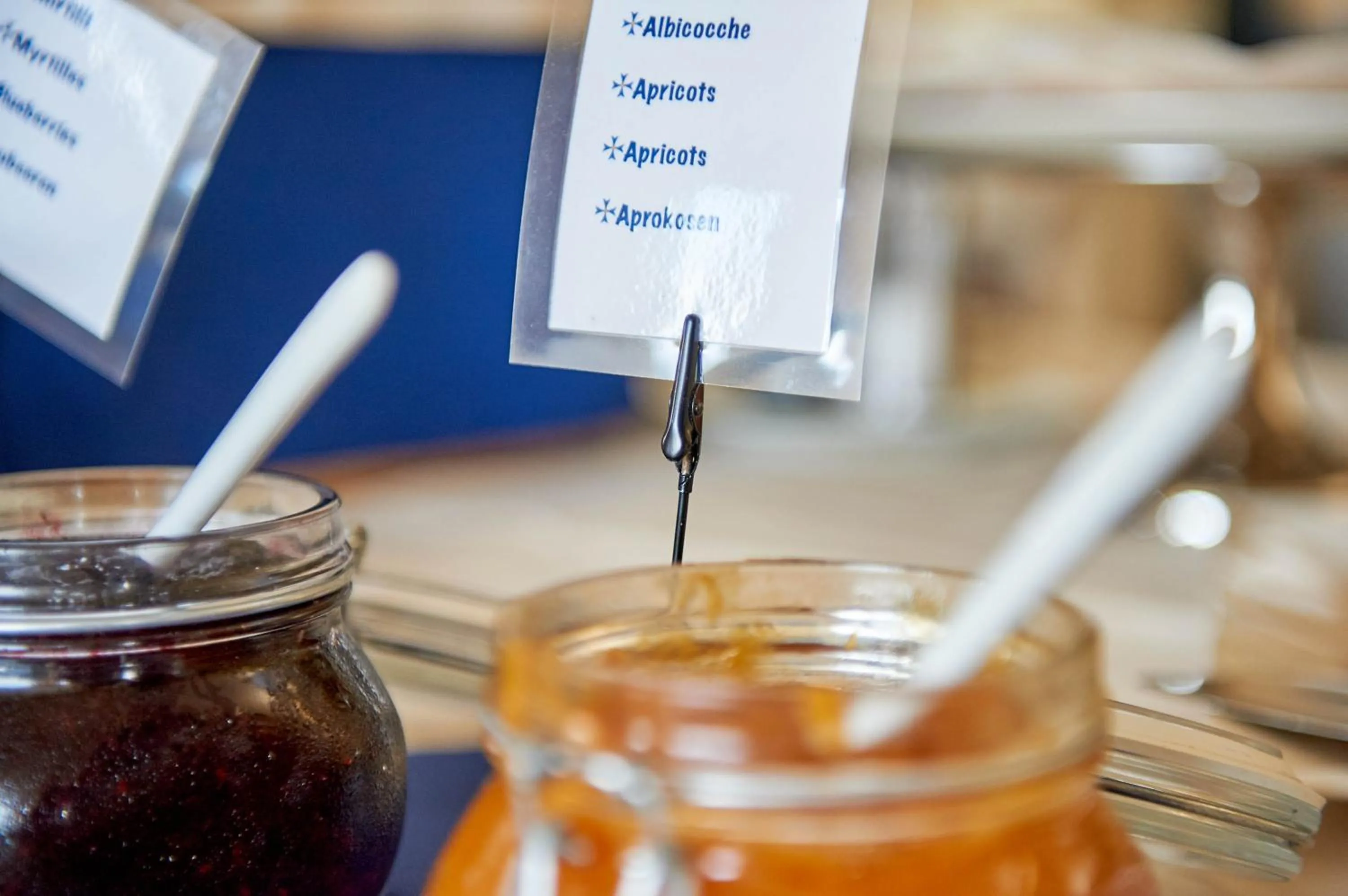 Buffet breakfast in Hotel Croce Di Malta