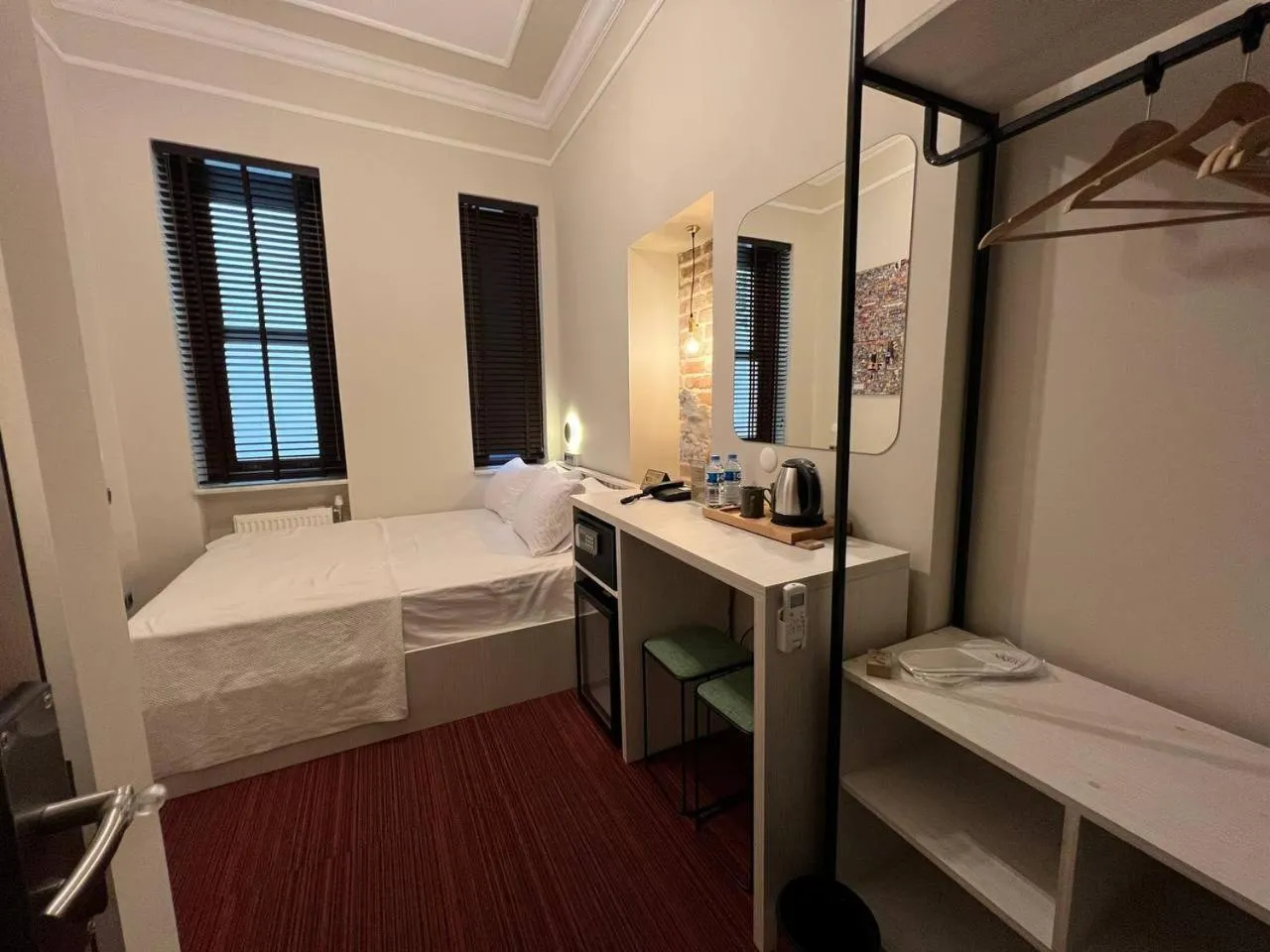 Photo of the whole room in Rafinn Hotel