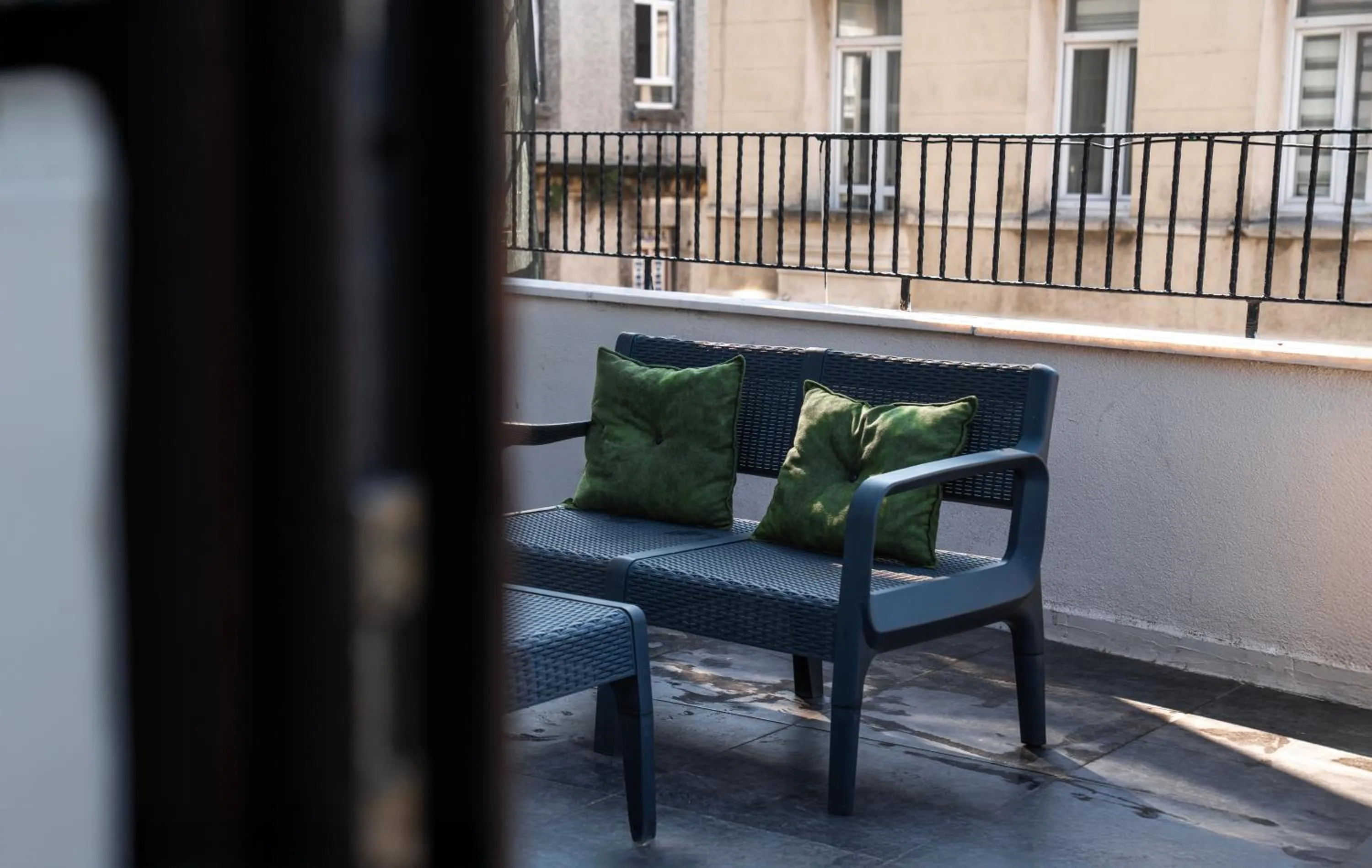 Patio in Rafinn Hotel