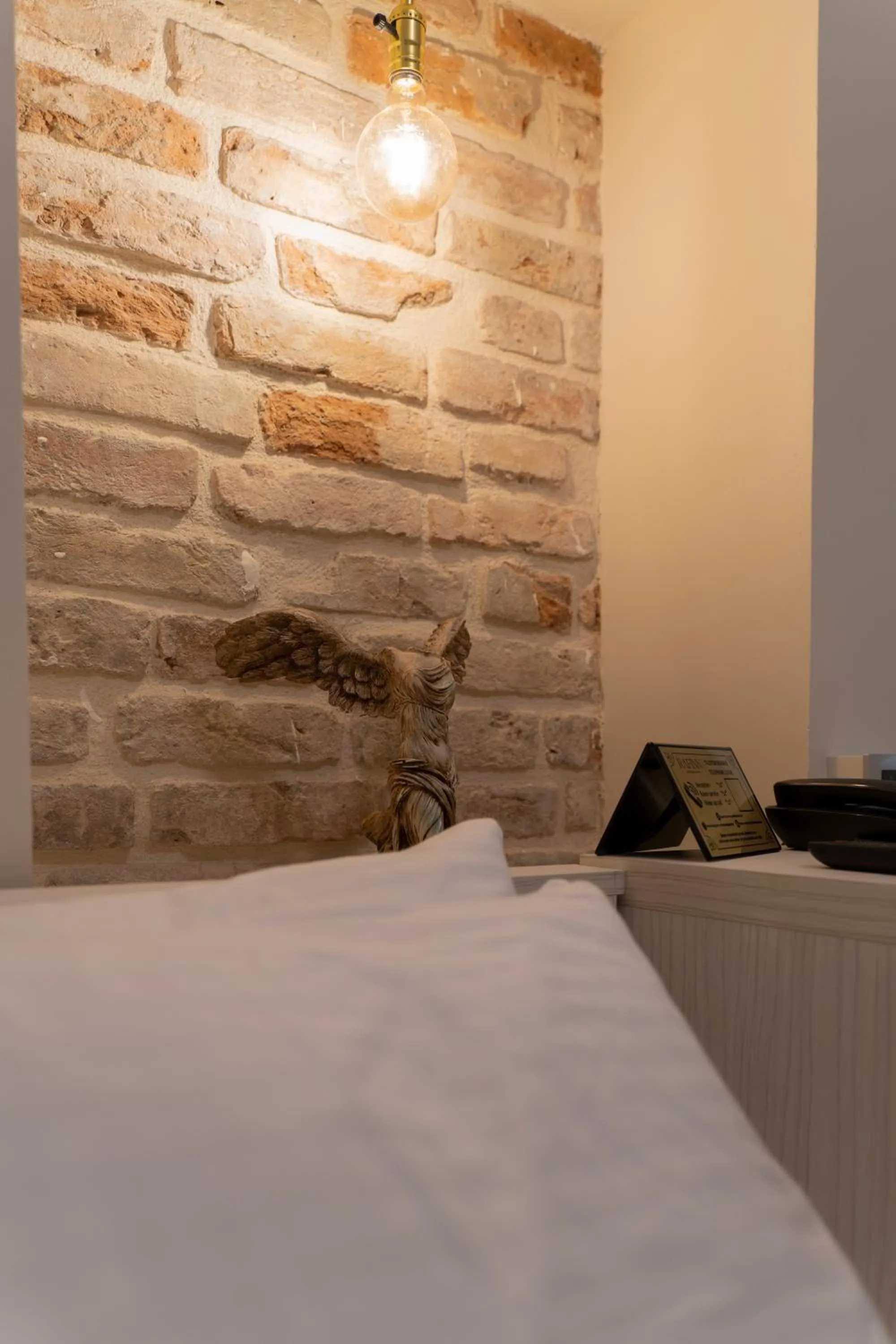 Decorative detail in Rafinn Hotel