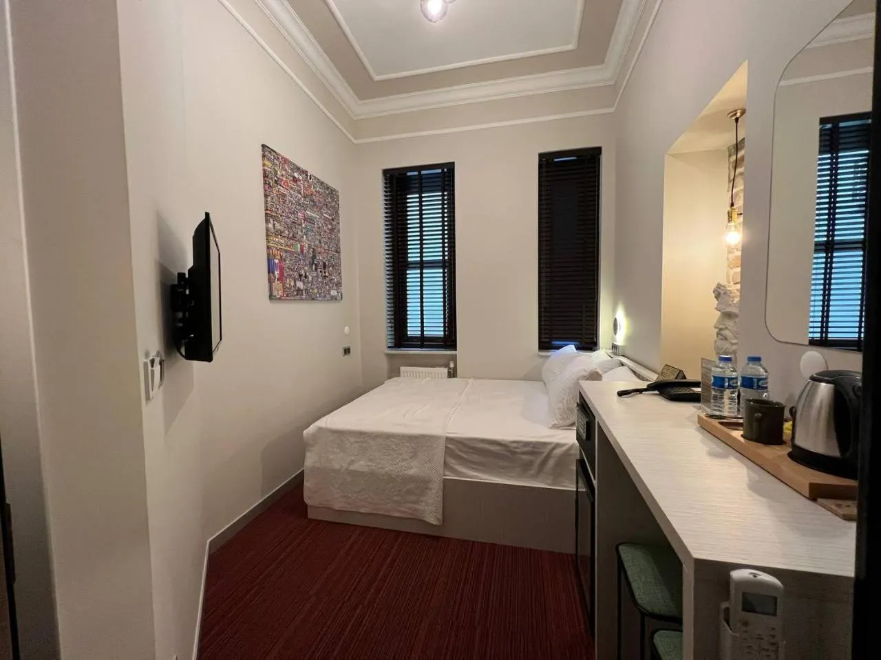 Photo of the whole room in Rafinn Hotel