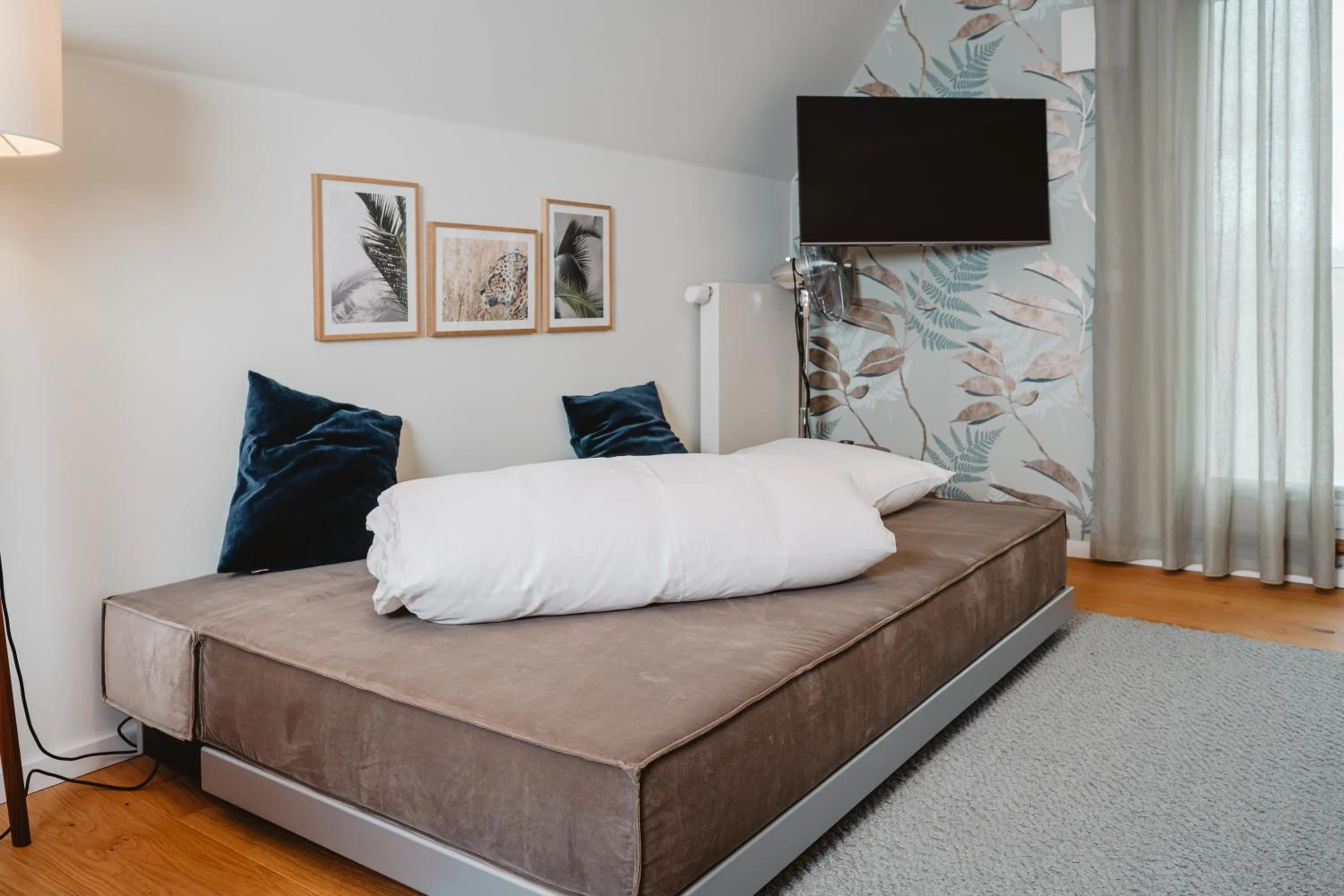 Photo of the whole room, Bed in 21rooms