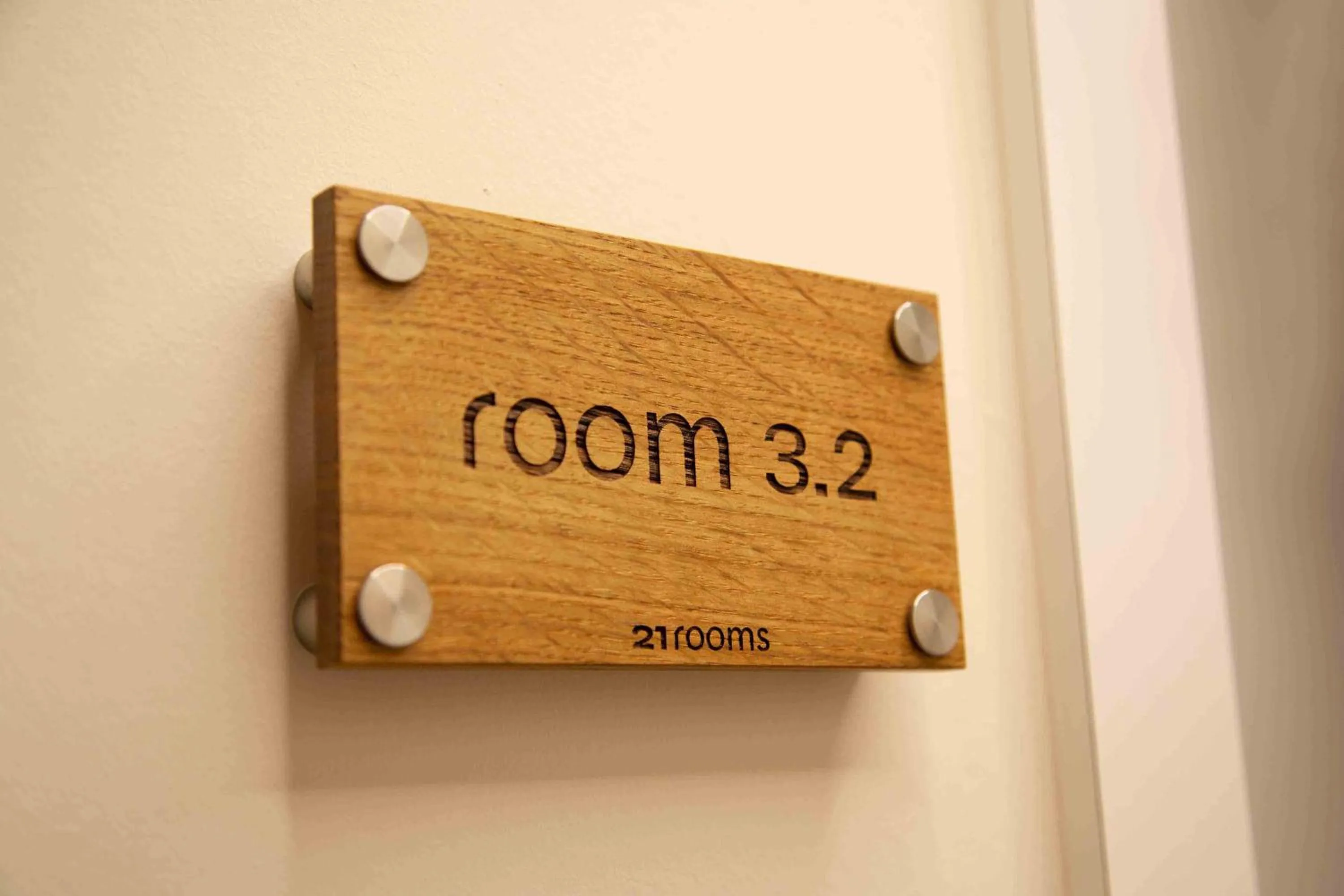 Property logo or sign in 21rooms