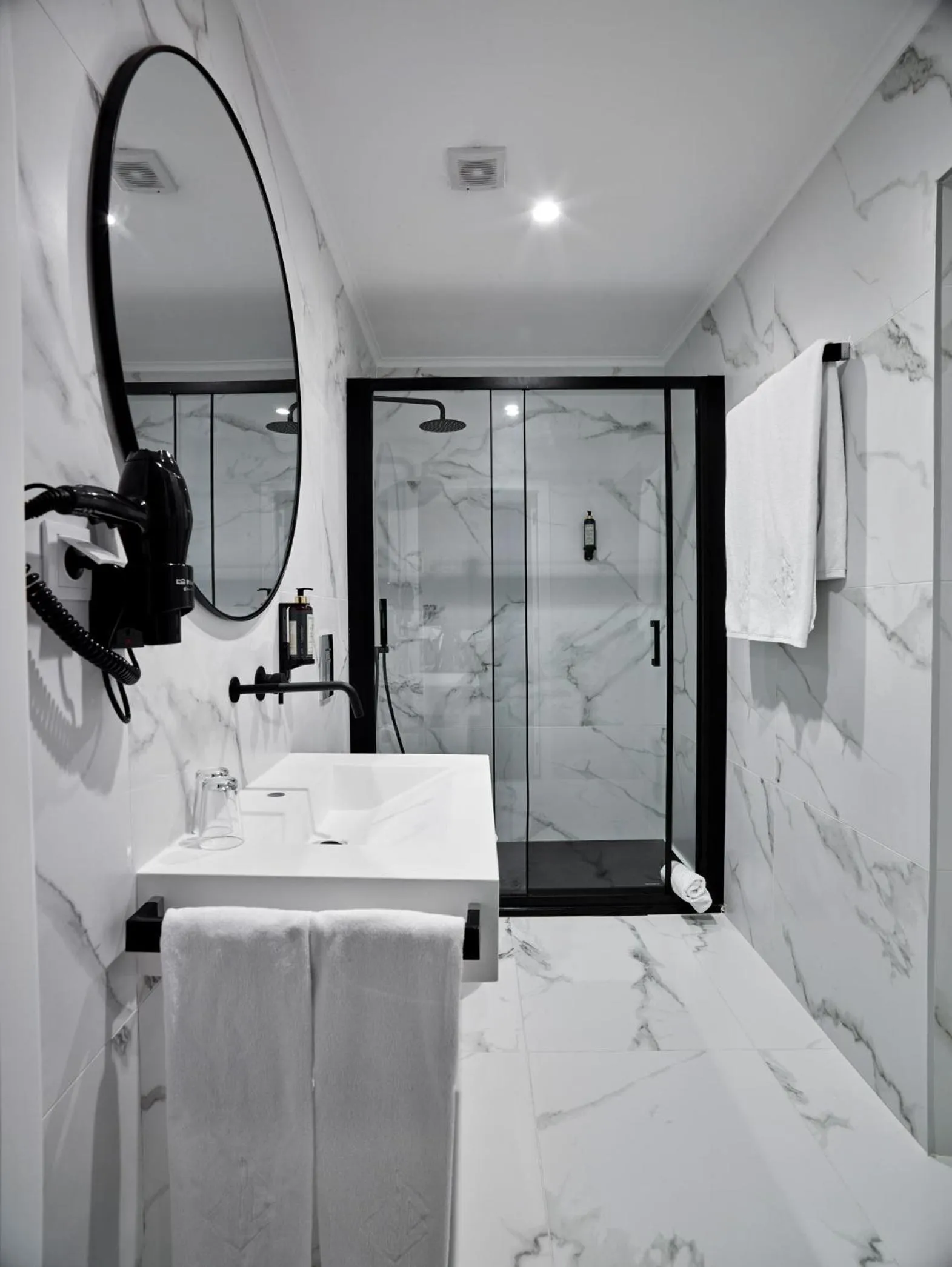 Shower in The Bastion Elvas Apartments